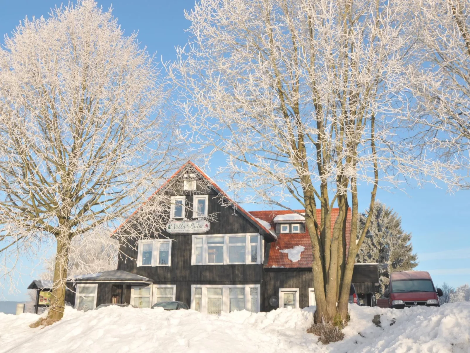 Mit Spielplatz, Garten und Fernsicht-Image-tags.info