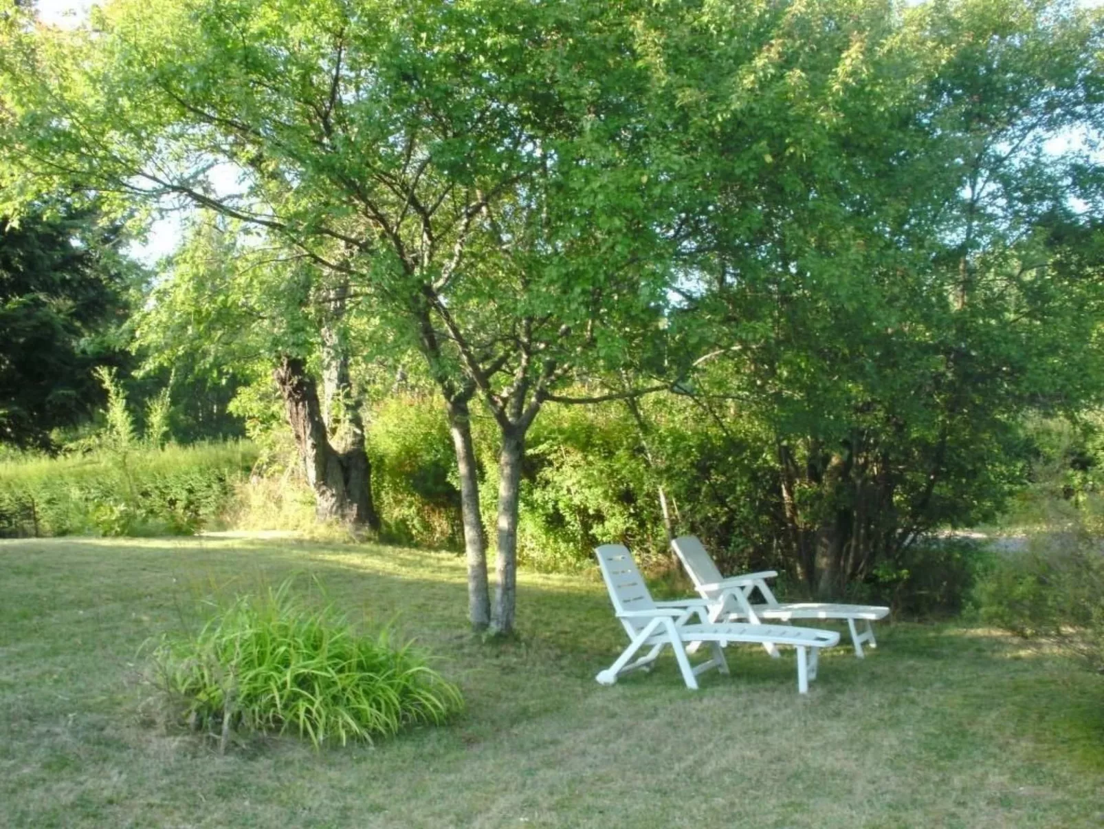 Mit Sauna und Kaminofen sowie Terrasse-Buiten