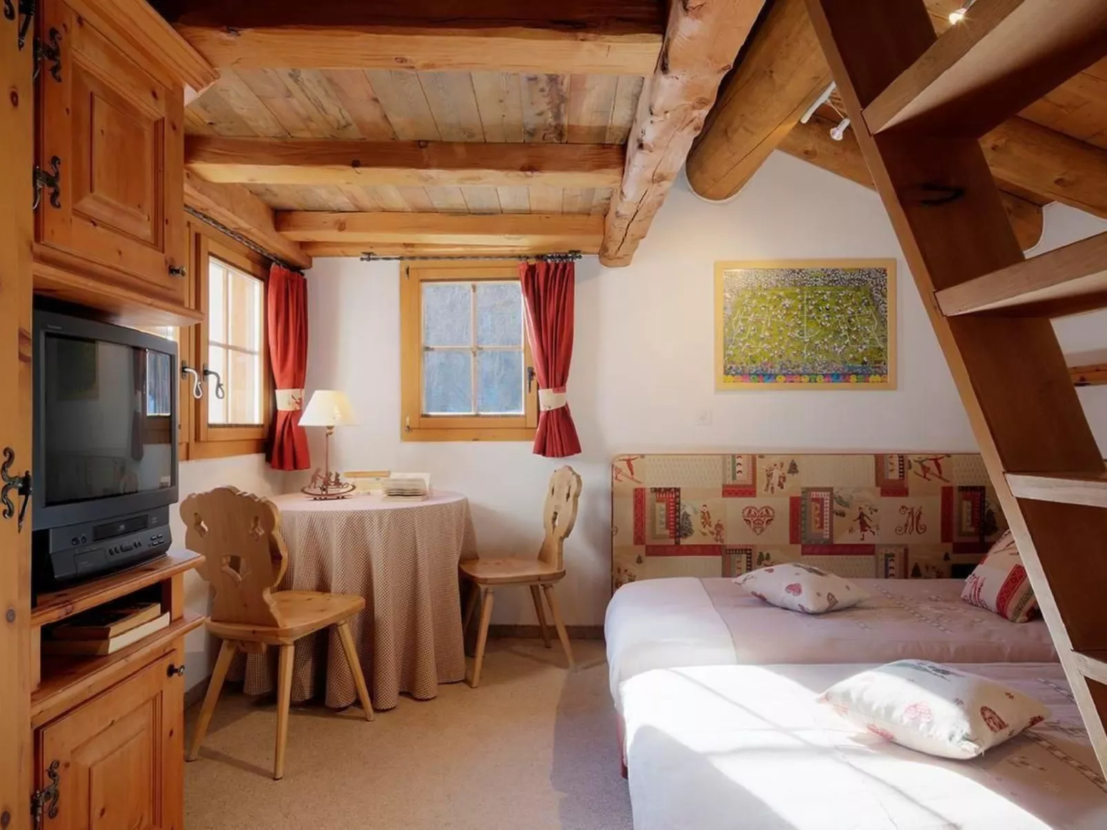 Chesarina Chalet-Binnen