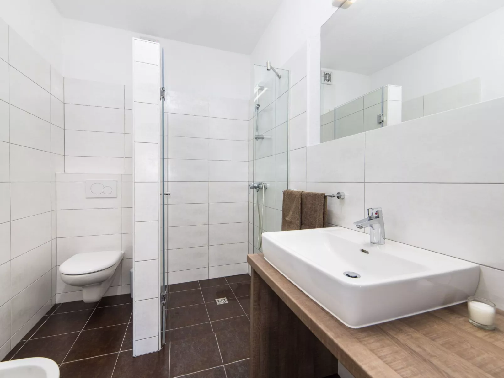 ★Terrasse ★FreieParkplätze ★Nähe Zentrum Dolore- A1-Binnen