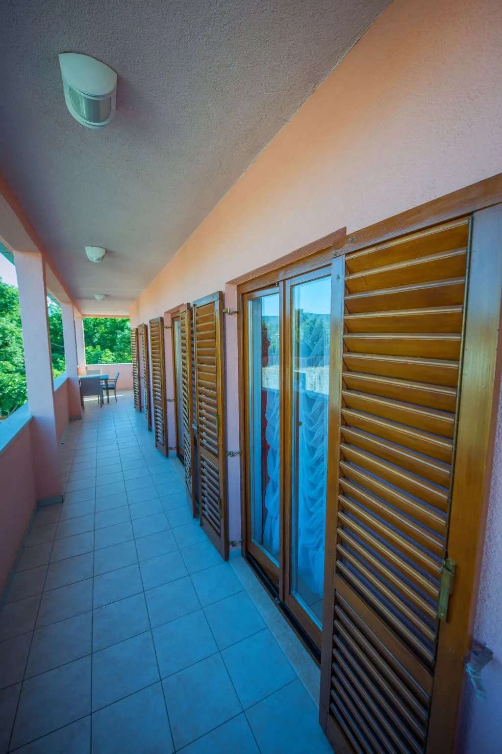 Haus in Grubine mit Außenpool-Buiten