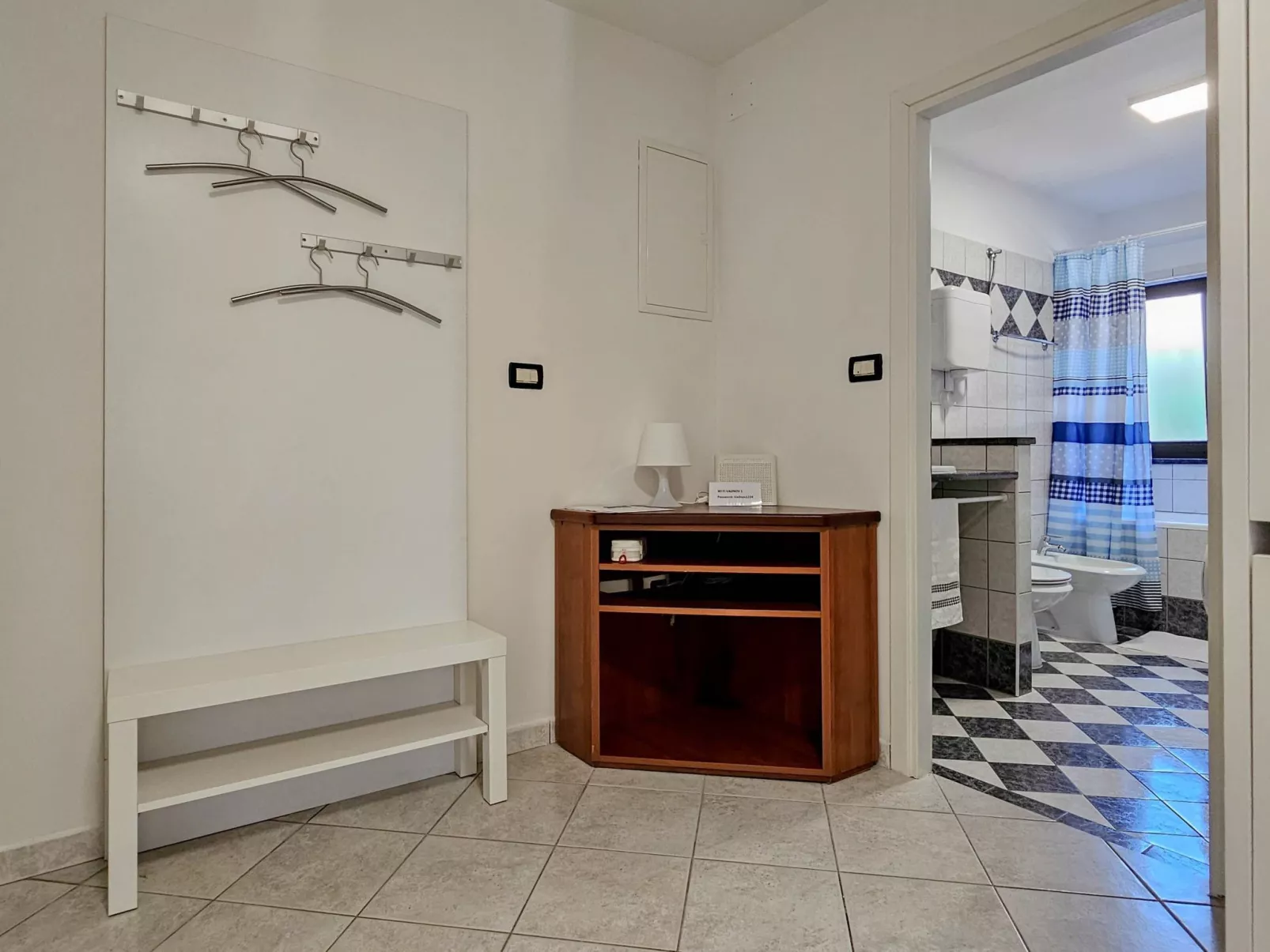 Für 4 Personen ca. 45 m&sup2; in Novigrad, Adriaküste Kroatien (Westküste von I-Binnen