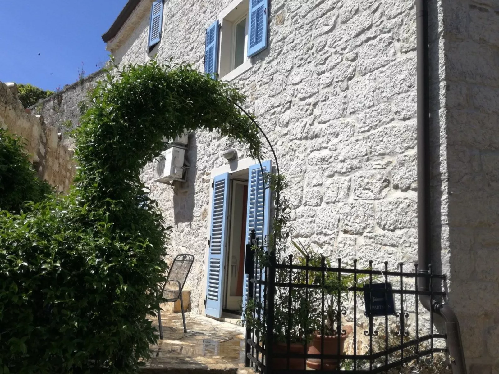 Appartament Nirvana-Buiten