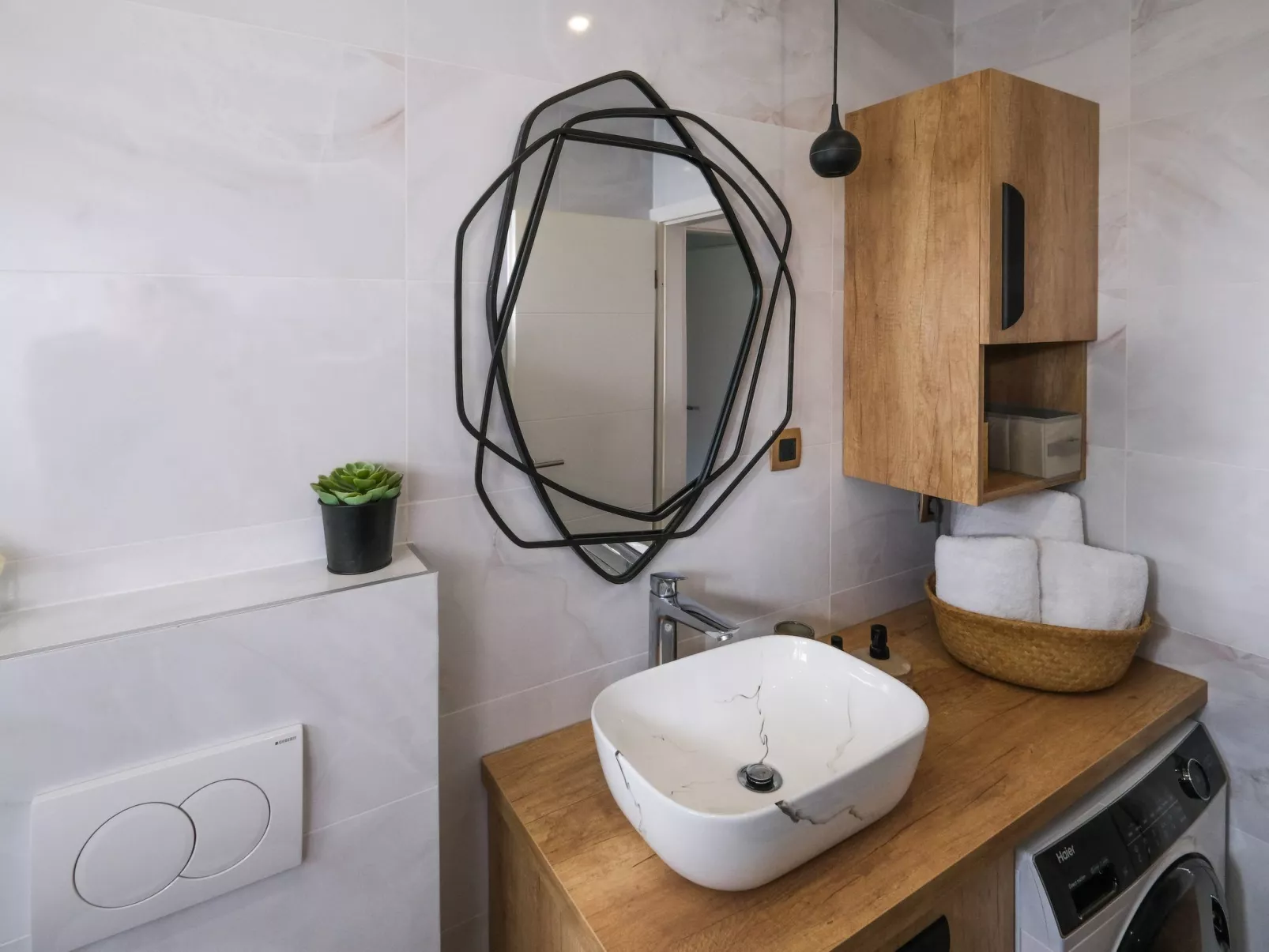 "Vila Kaja" mit Waschmaschine und Geschirrspüler-Binnen