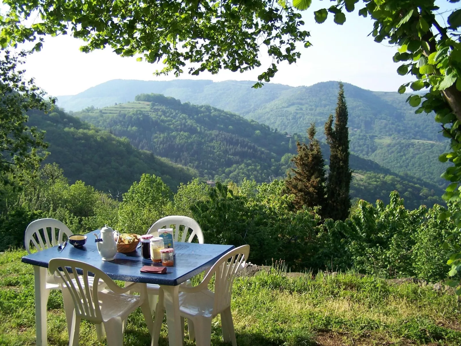 Gîte de Chapelèche Les Genêts-Buiten