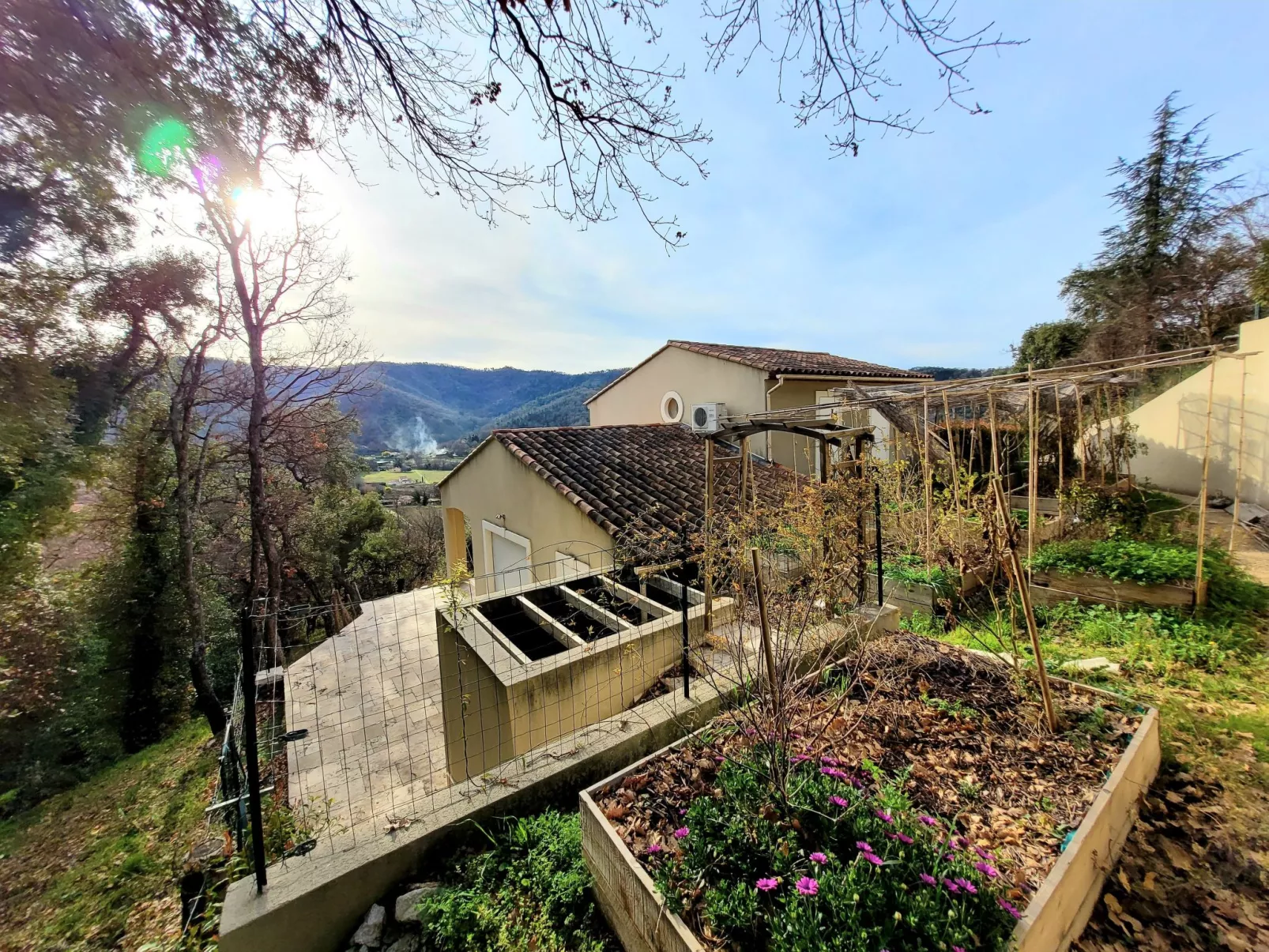 Haus Darshan Pool 10 Personen-Buiten