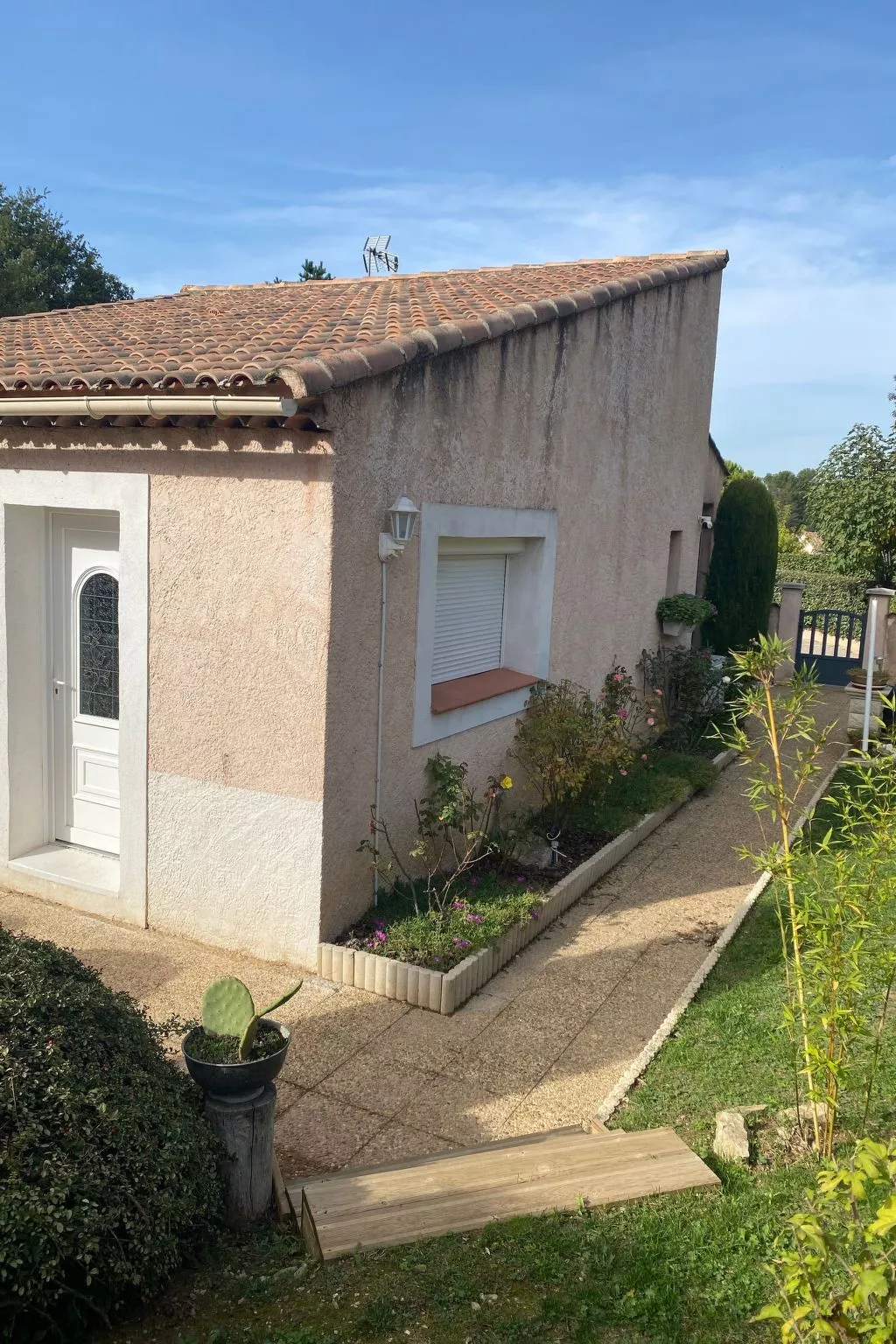 Mimet la diote, Ausflug in die Sonne und in die Ruhe-Buiten