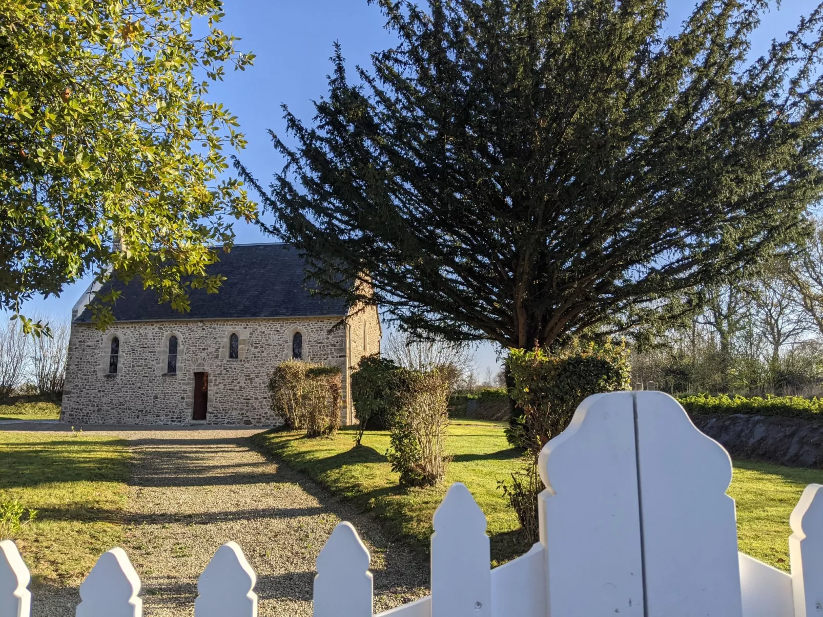 Landgut "La Vacherie" mit Terrasse-Buiten