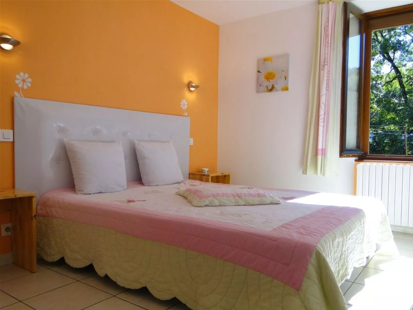 Saine Montagne du Jura mit Spa Sauna Fluss-Binnen