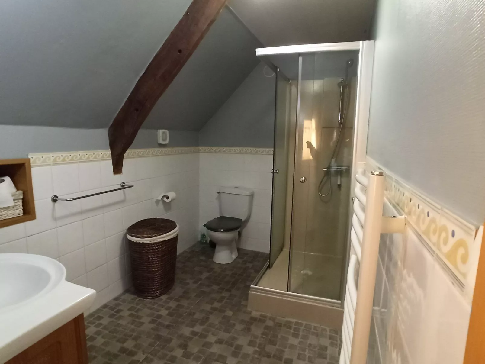 "Der Bauernhof des Vaters"-Binnen