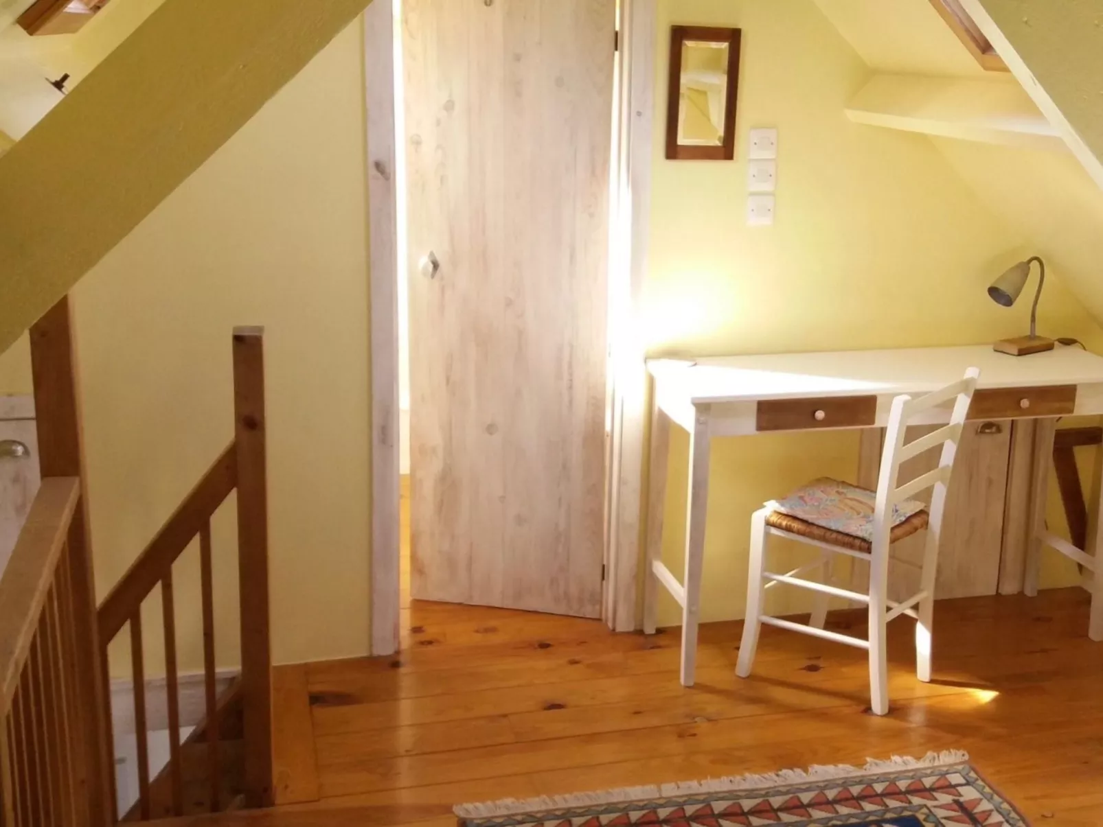 Kleiner Kokon mit seinem geheimen Garten-Binnen