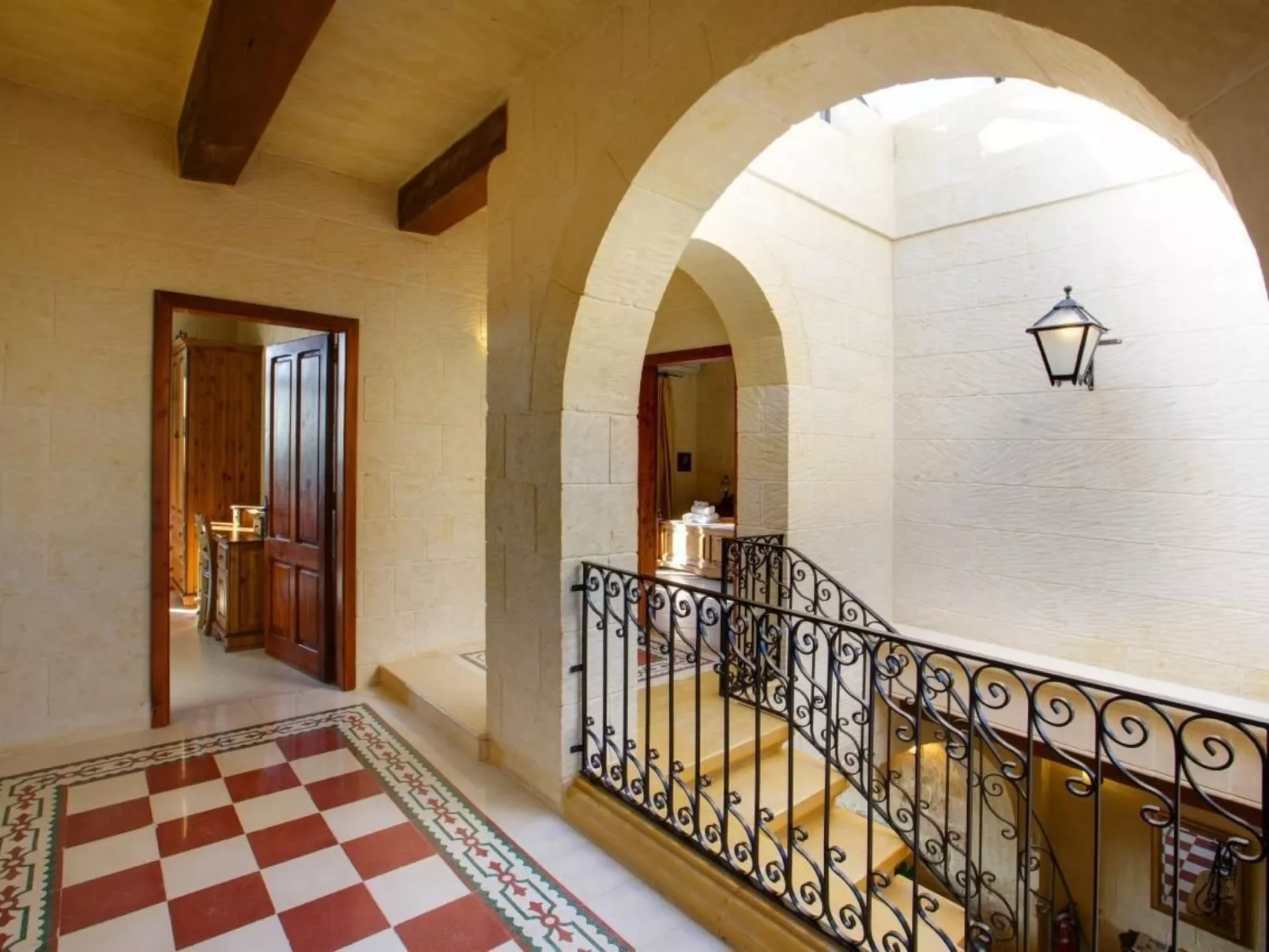 Villa "Ta Menzja" mit Garten, Grill und Terrasse-Binnen