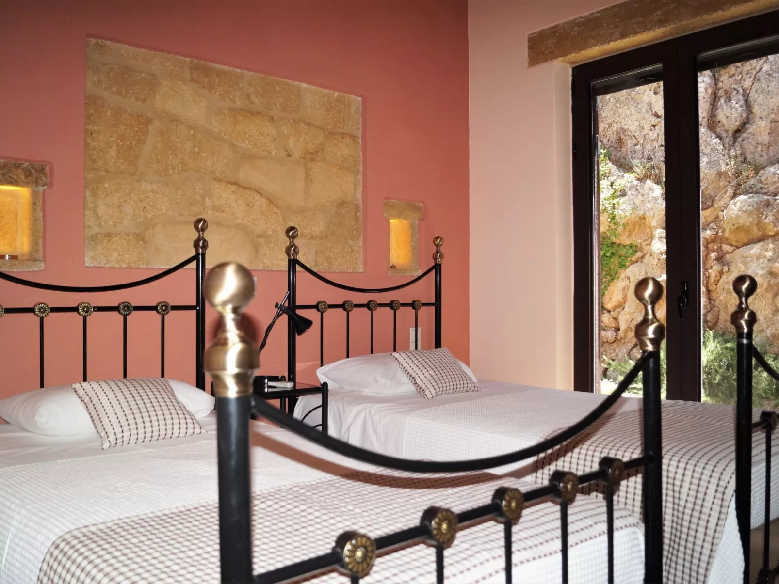 Geräumige Villa mit Pool nur 12km vom Strand entfernt-Binnen