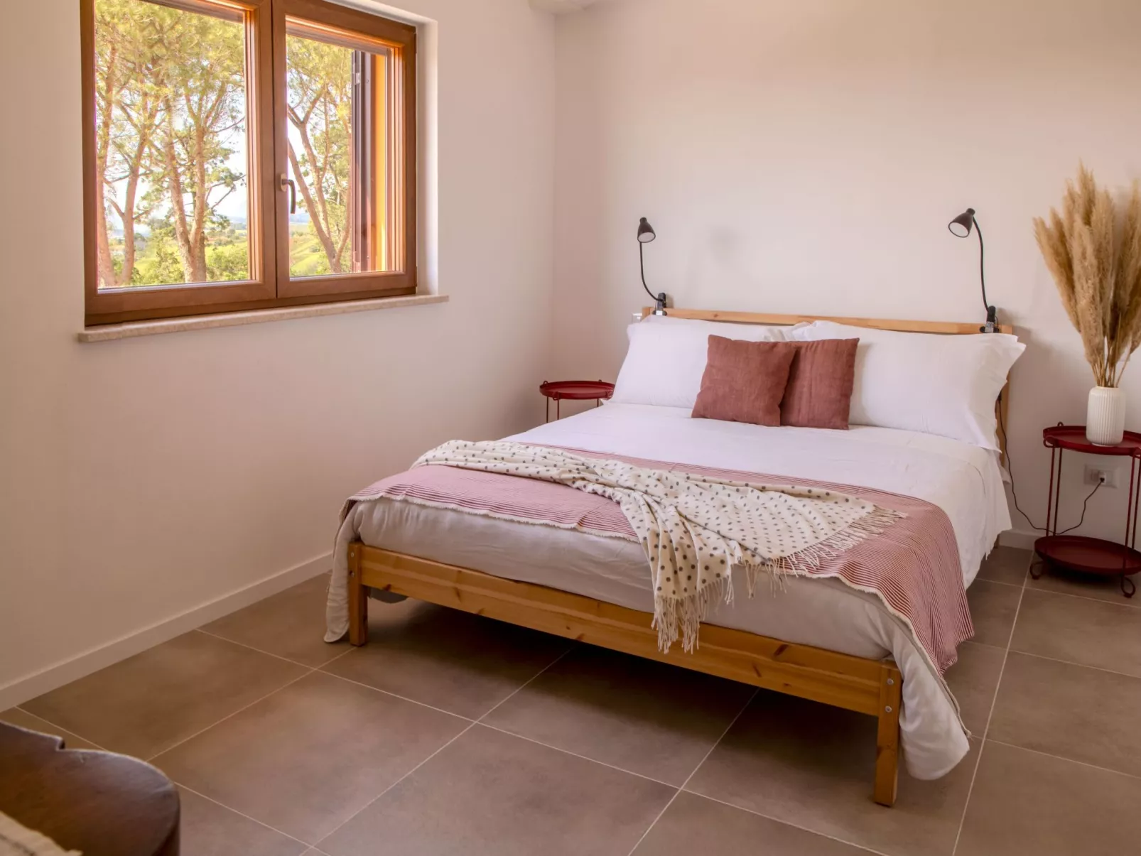 Haus mit Terrasse mit Aussicht und Gemeinschaftspool-Binnen