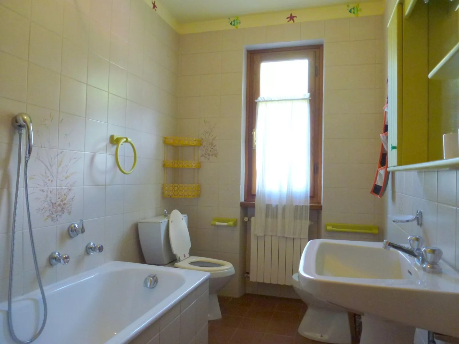 Mit Blick auf das Wasser-Binnen