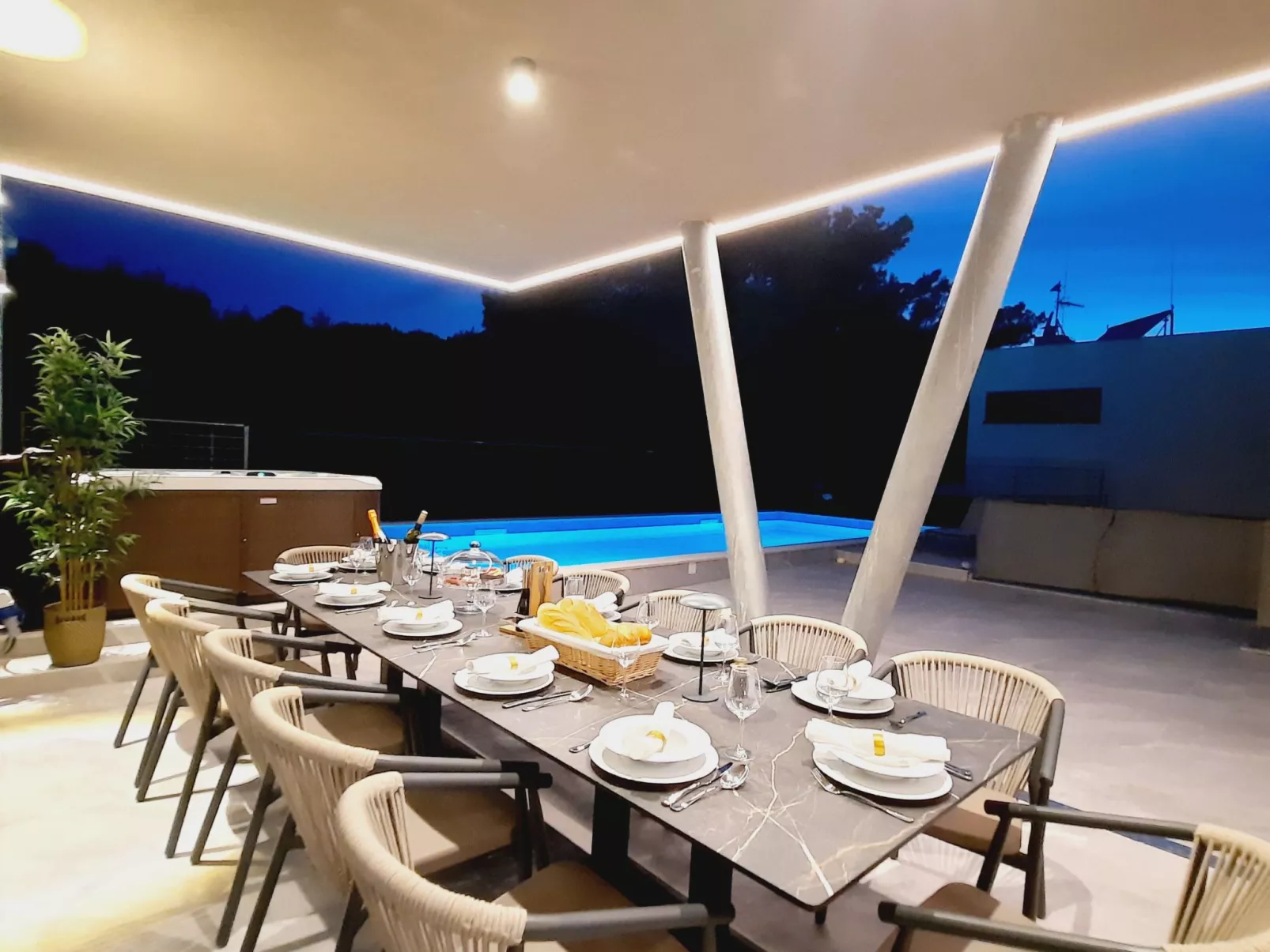 Urlaub Luxusvilla "Villa Supreme Pasman" neu-Image-tags.info