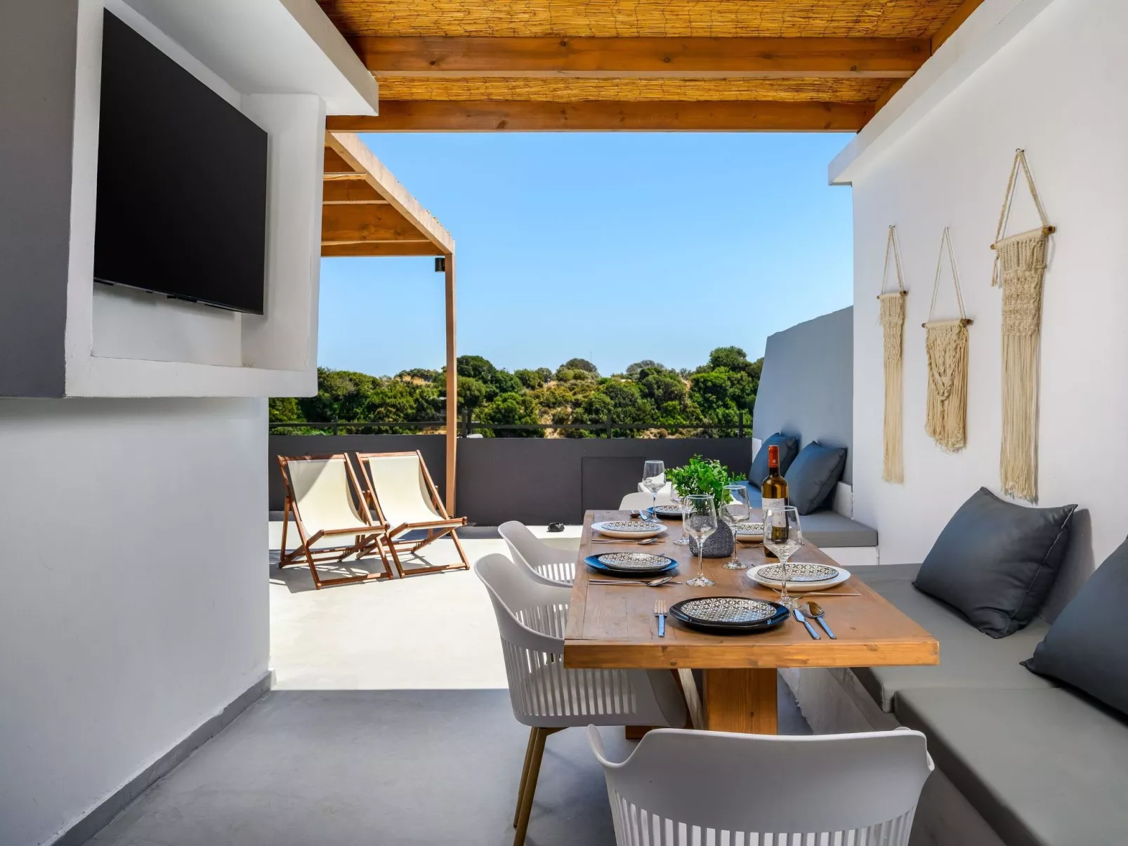 Armonikon Pool Villa 1-Binnen