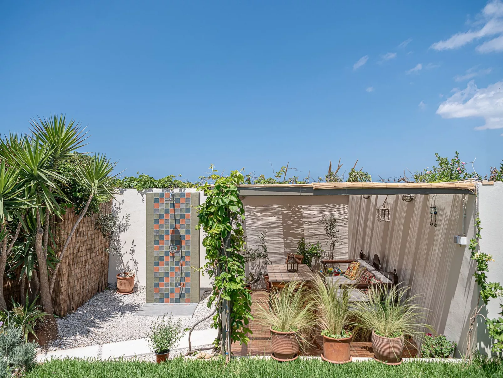 Am Strand mit Pool für eine oder zwei Familien-Buiten