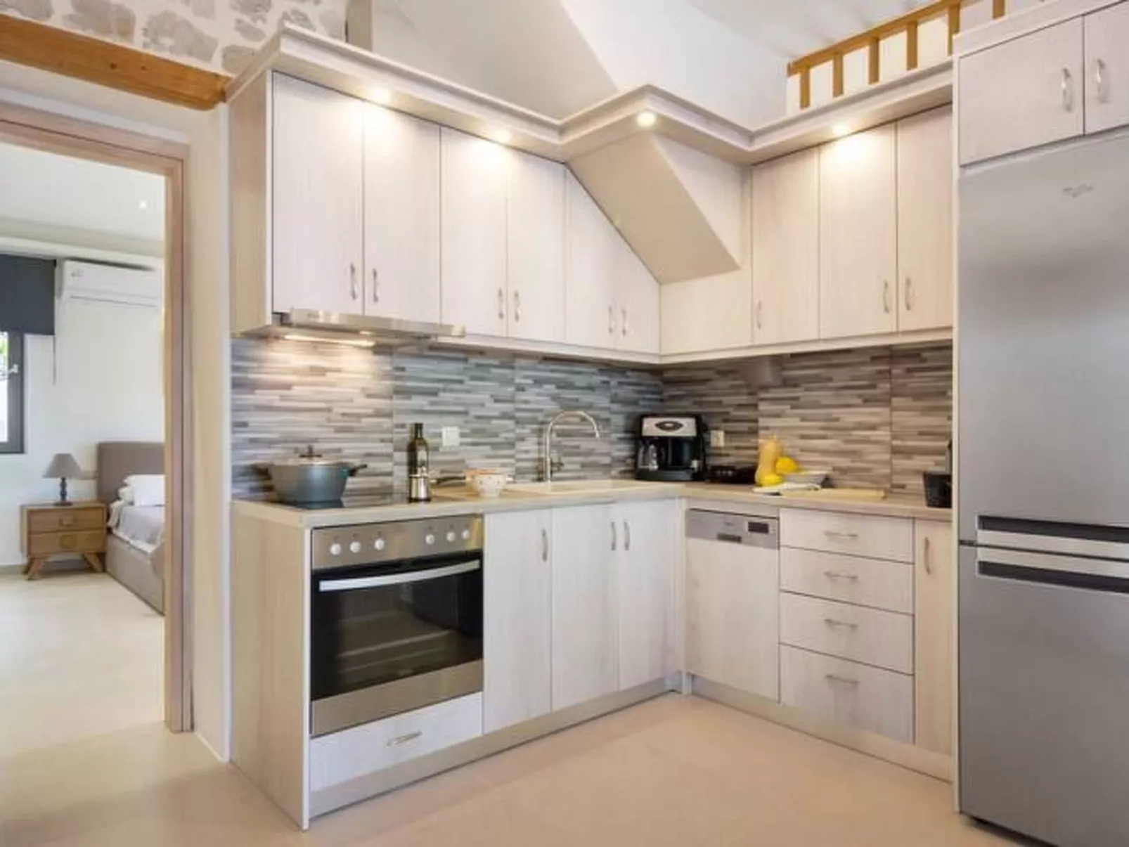 Luxuriöse Steinvilla Angela in der Nähe von Kathisma-Binnen