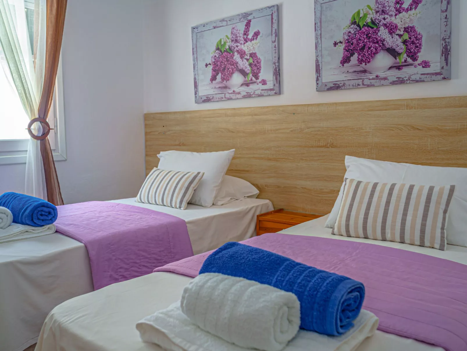 In Nisaki mit Pool-Image-tags.info