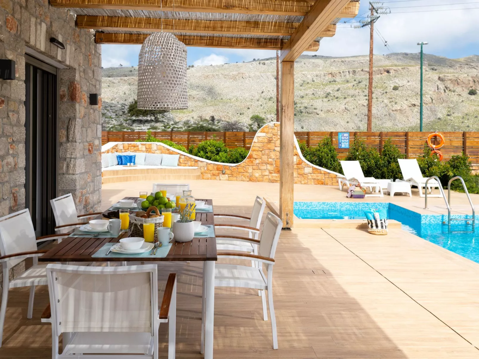 Luxus-Ferienvilla Ikaros-Image-tags.info