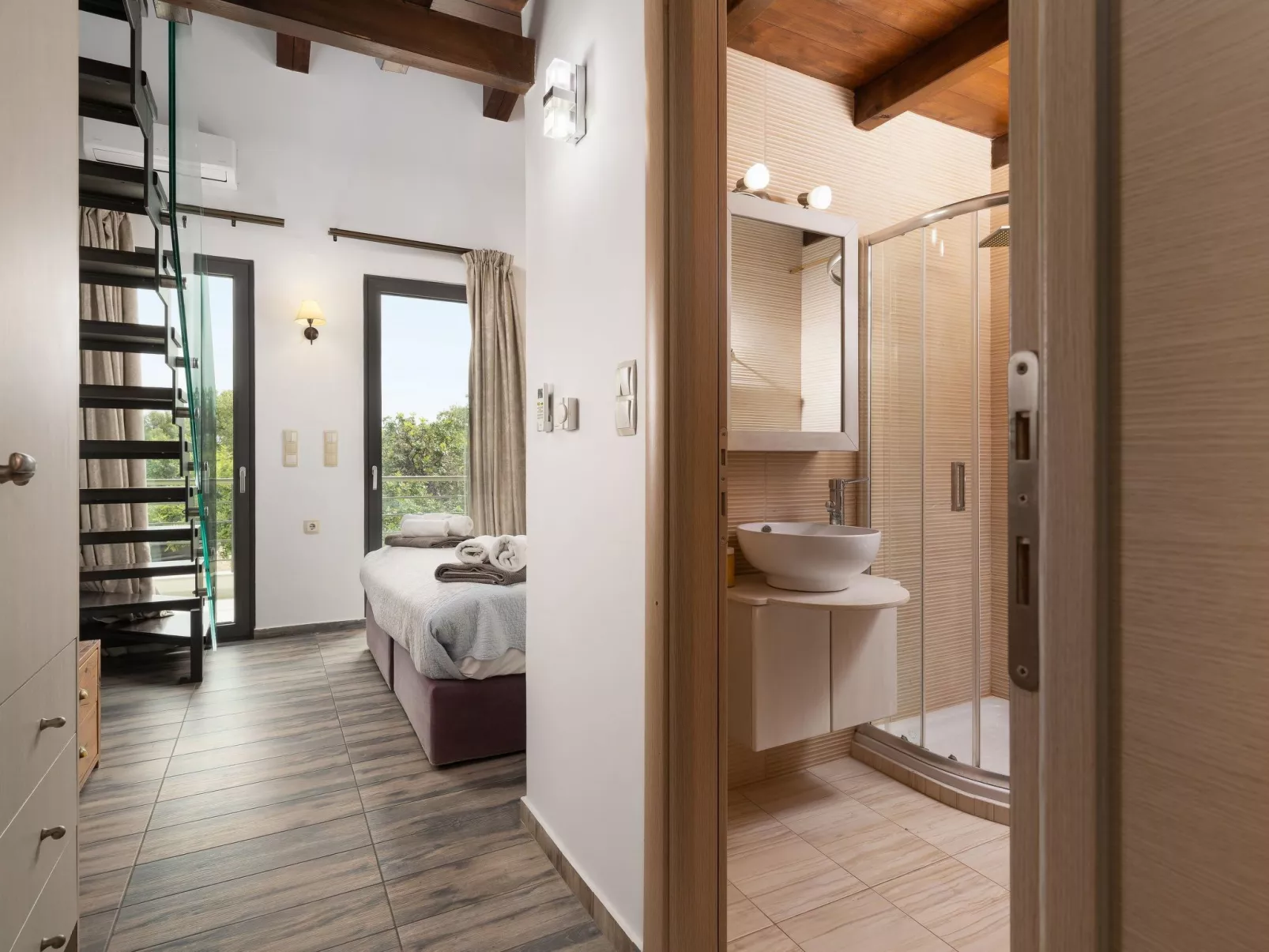 Kostenloses Frühstück, Pools, Kinderbereich, für 20 Gäste-Image-tags.info