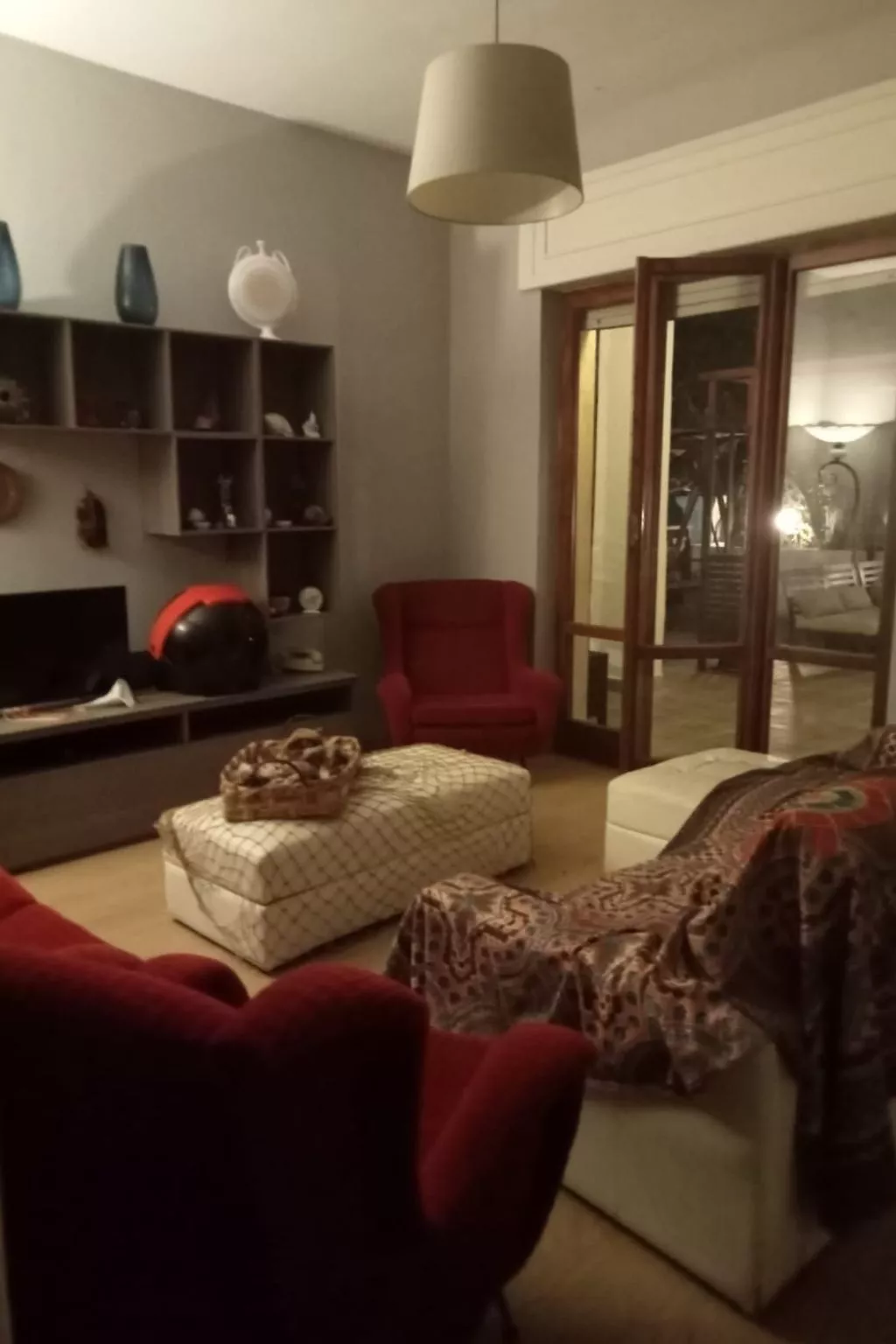 Entspannung am Meer in der Nähe von Neapel-Image-tags.info