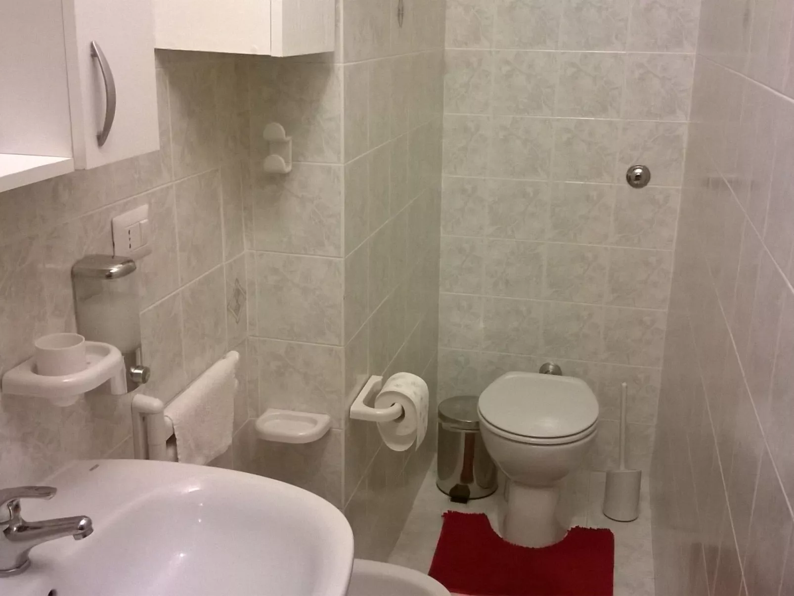 Mit Gemeinschaftspool-Binnen