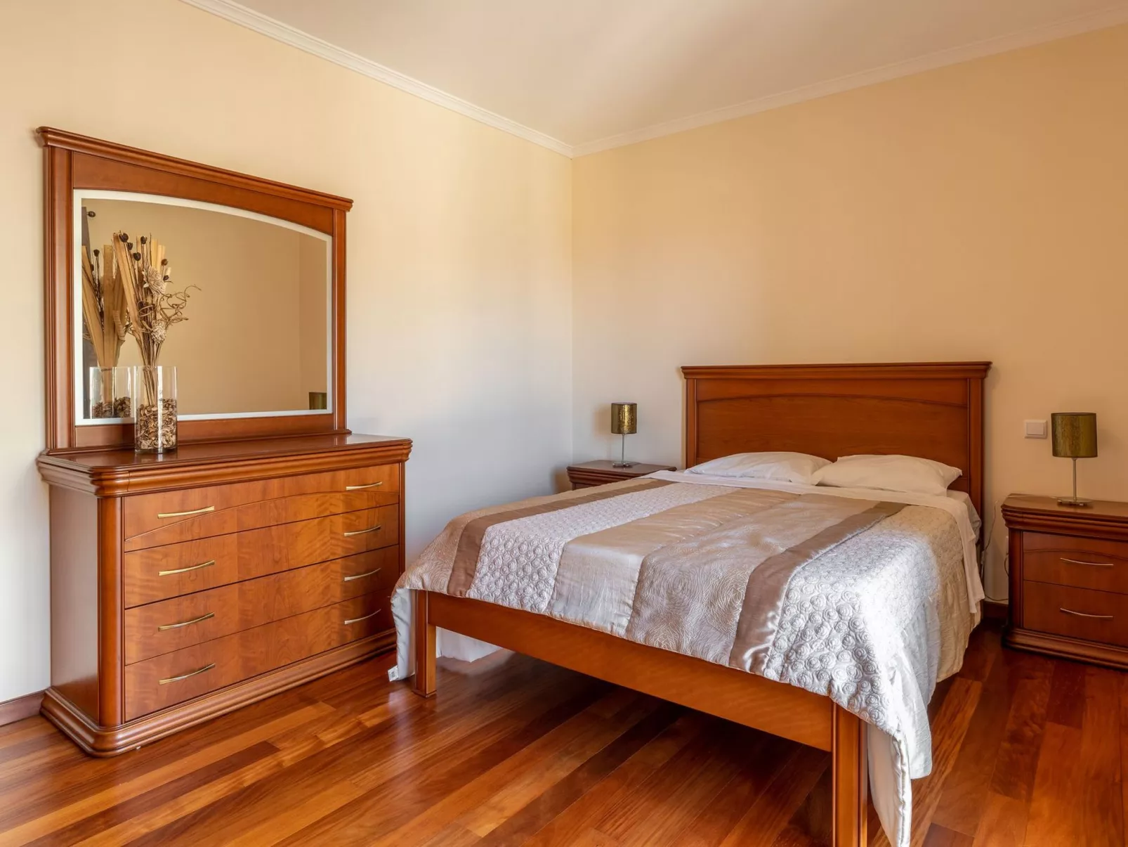 "Garajau View" mit Balkon-Binnen