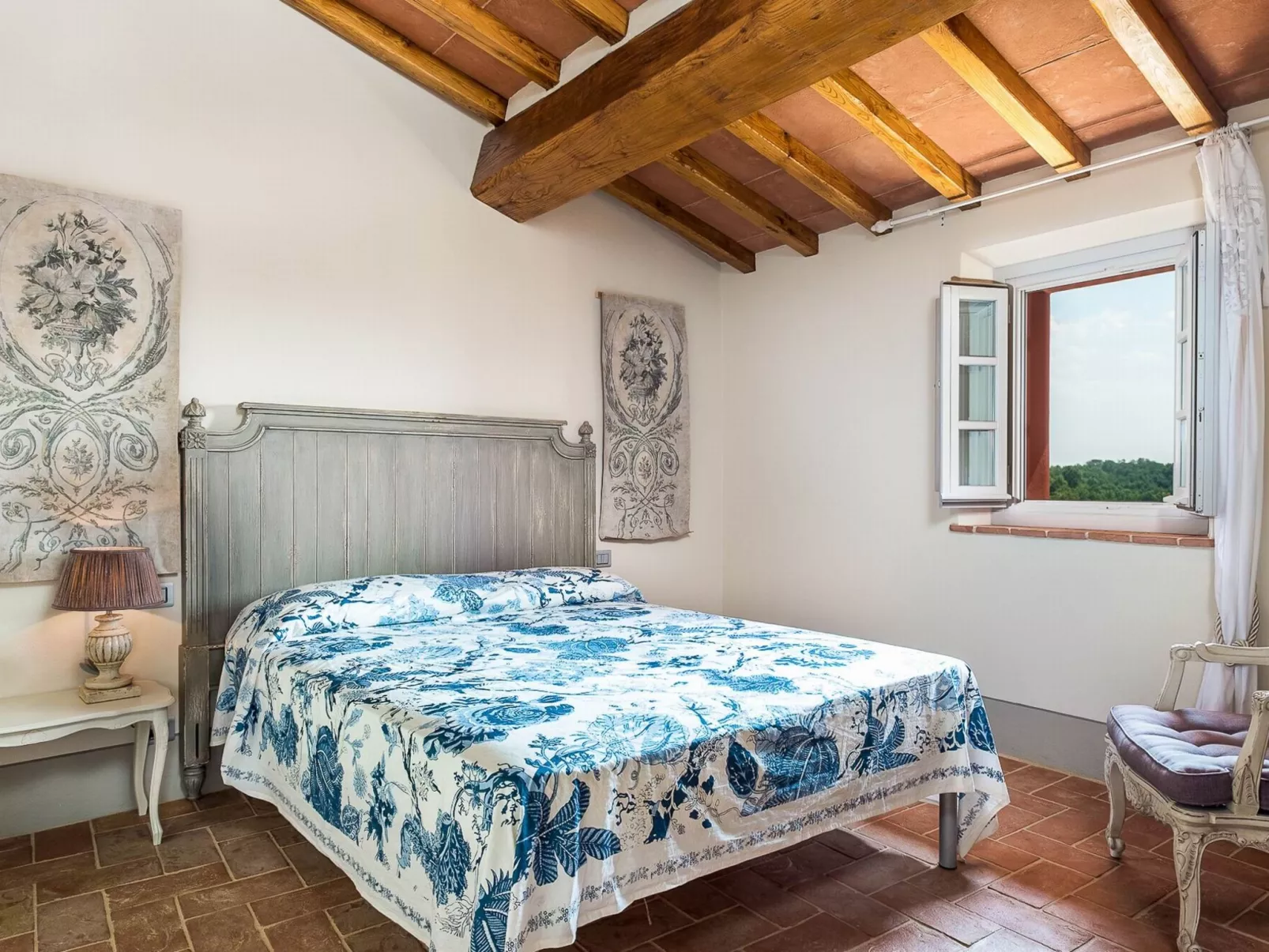 "Cascia T4 Rota" mit Pool-Binnen