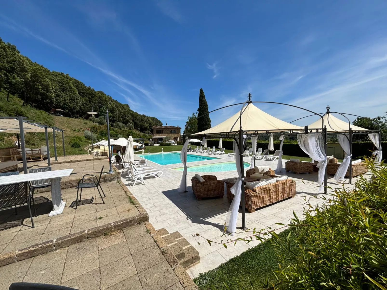 Wohnung in Riparbella mit privatem Parkplatz-Buiten