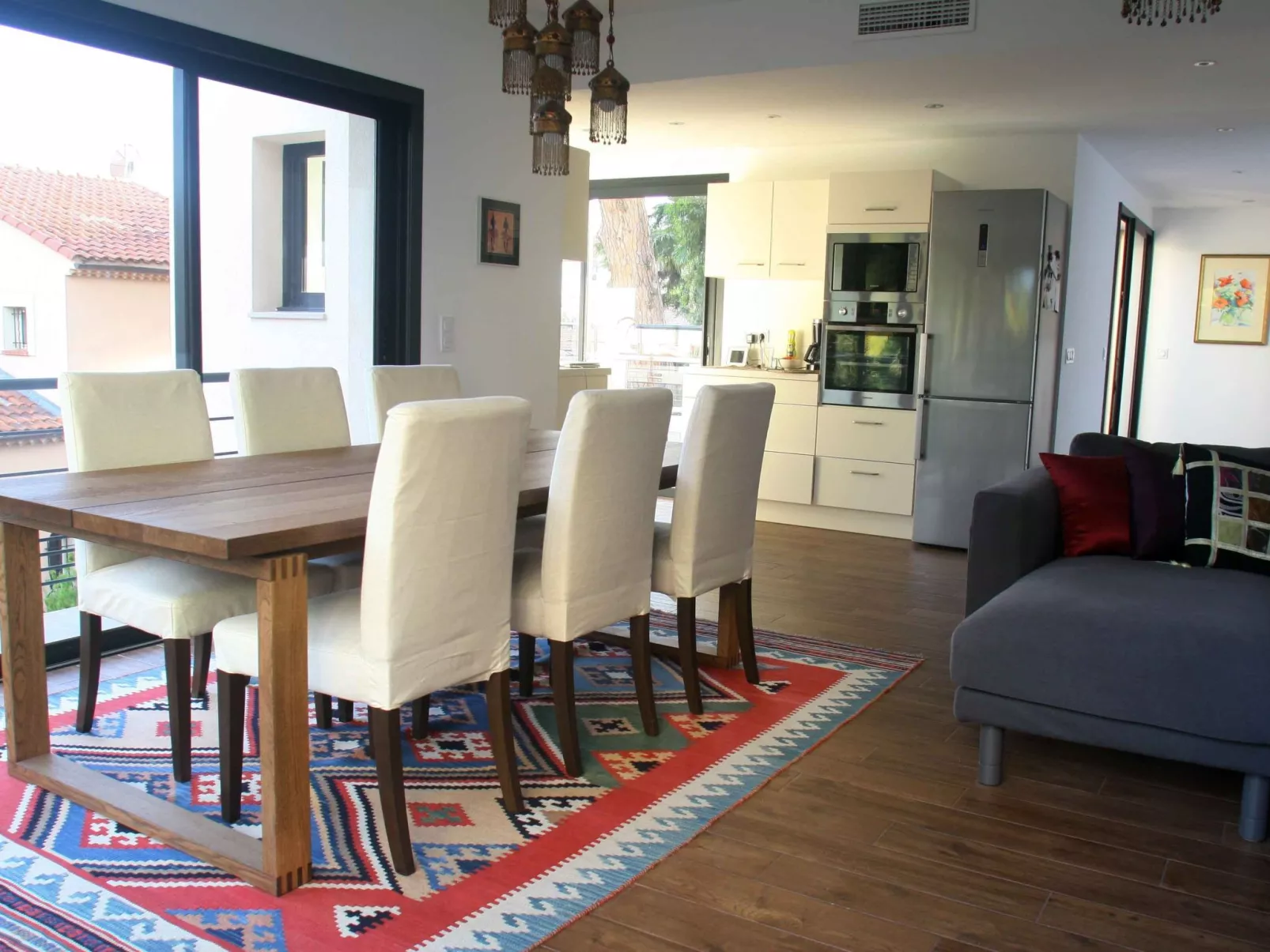 Appartement mit Infinity-Pool-Binnen