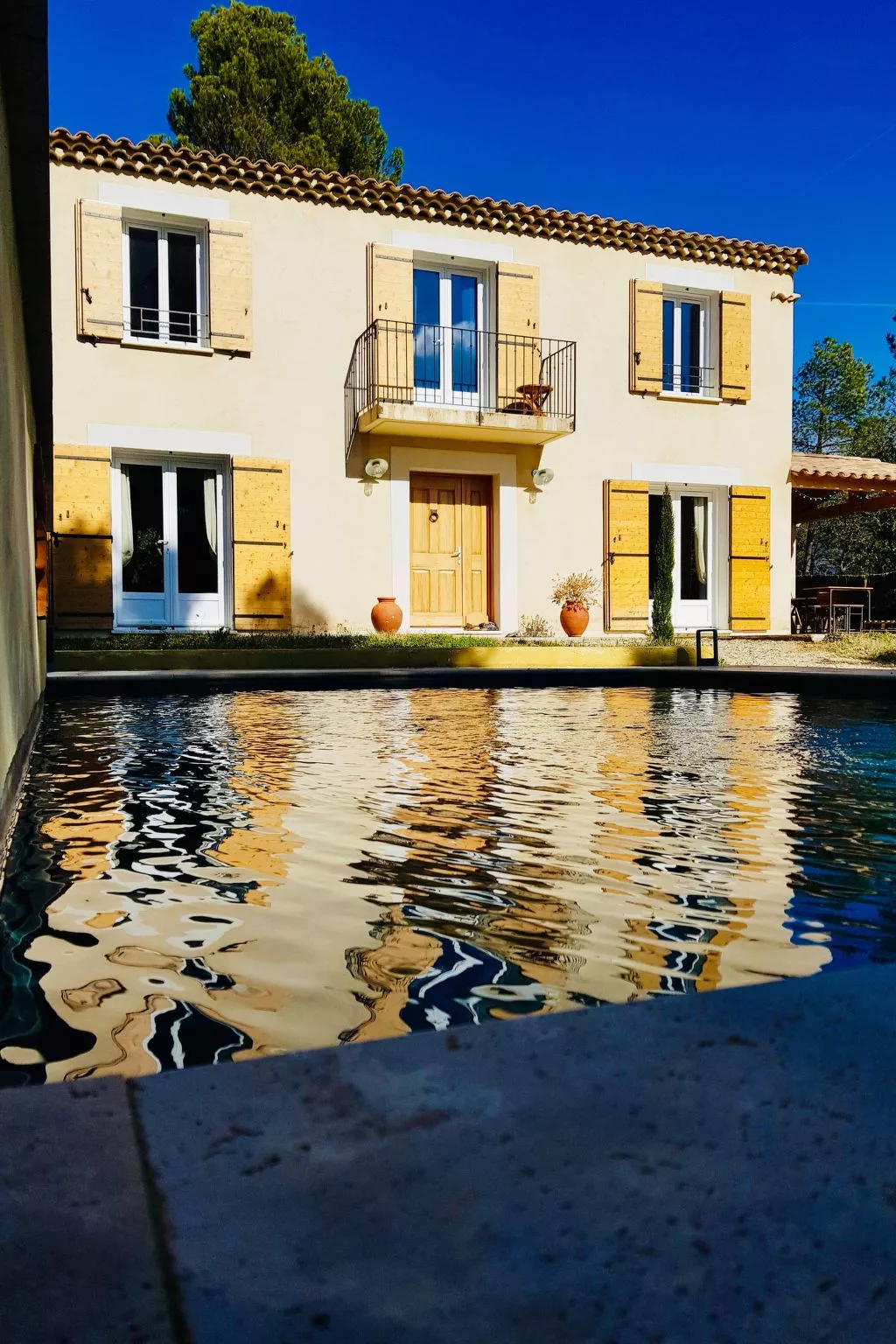 Cosy Pool 500m Stadtzentrum-Buiten