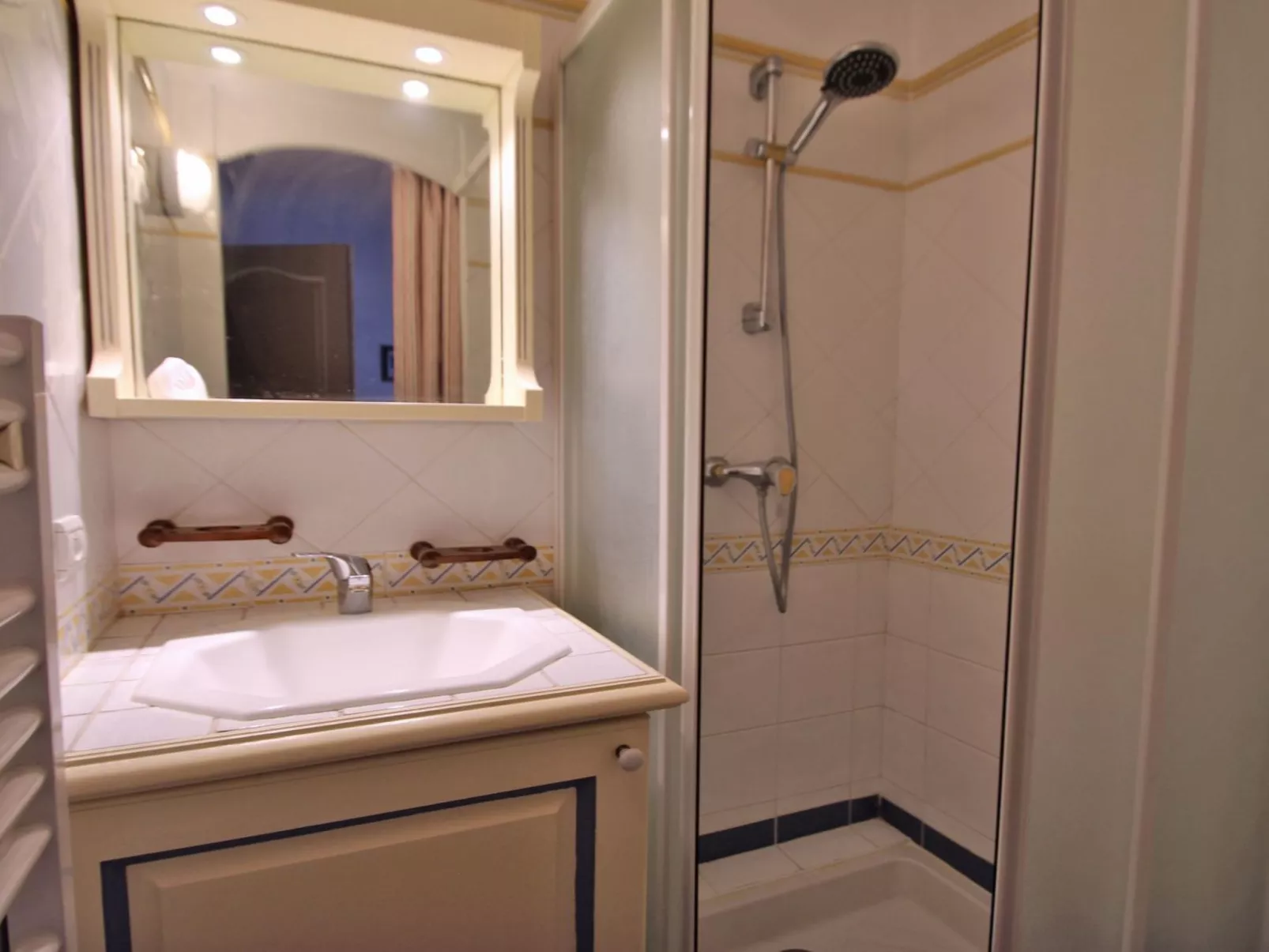 Appt 6 Pers - Piscine Résidence - Climatisation-Binnen