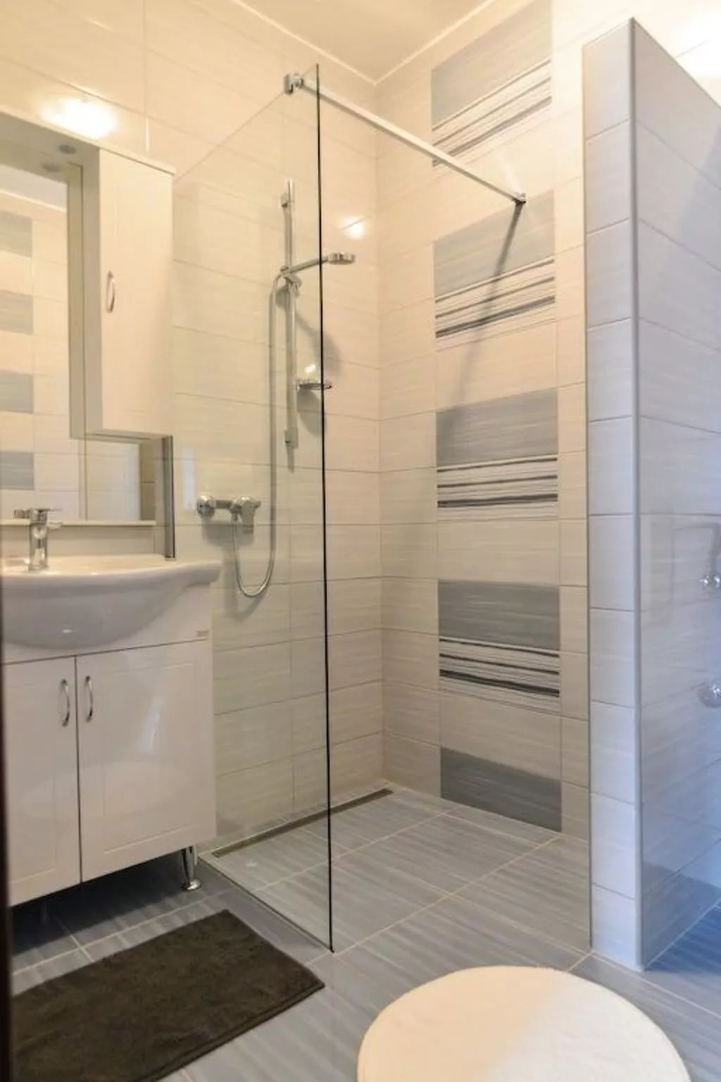 Komfortable Wohnung in der Nähe des Sandstrandes-Image-tags.info