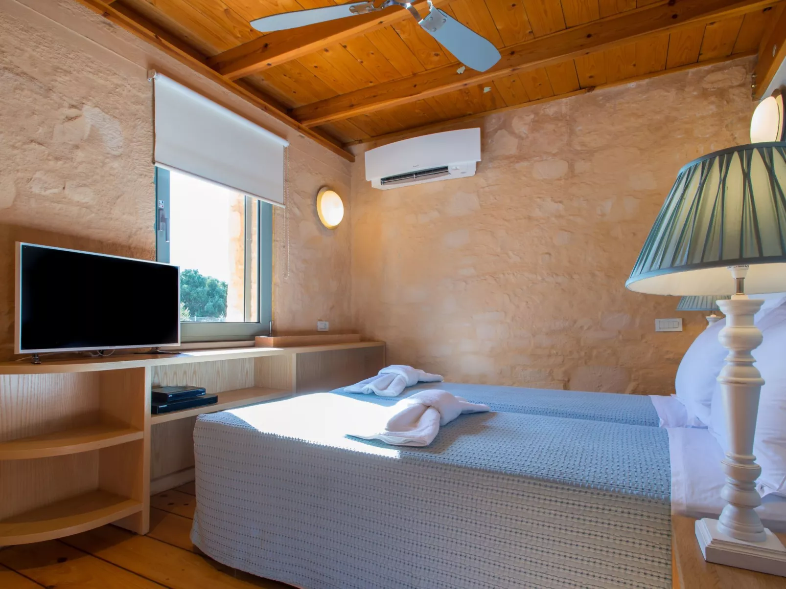 Anwesen "Olea Prime" mit Infinity-Pool-Binnen