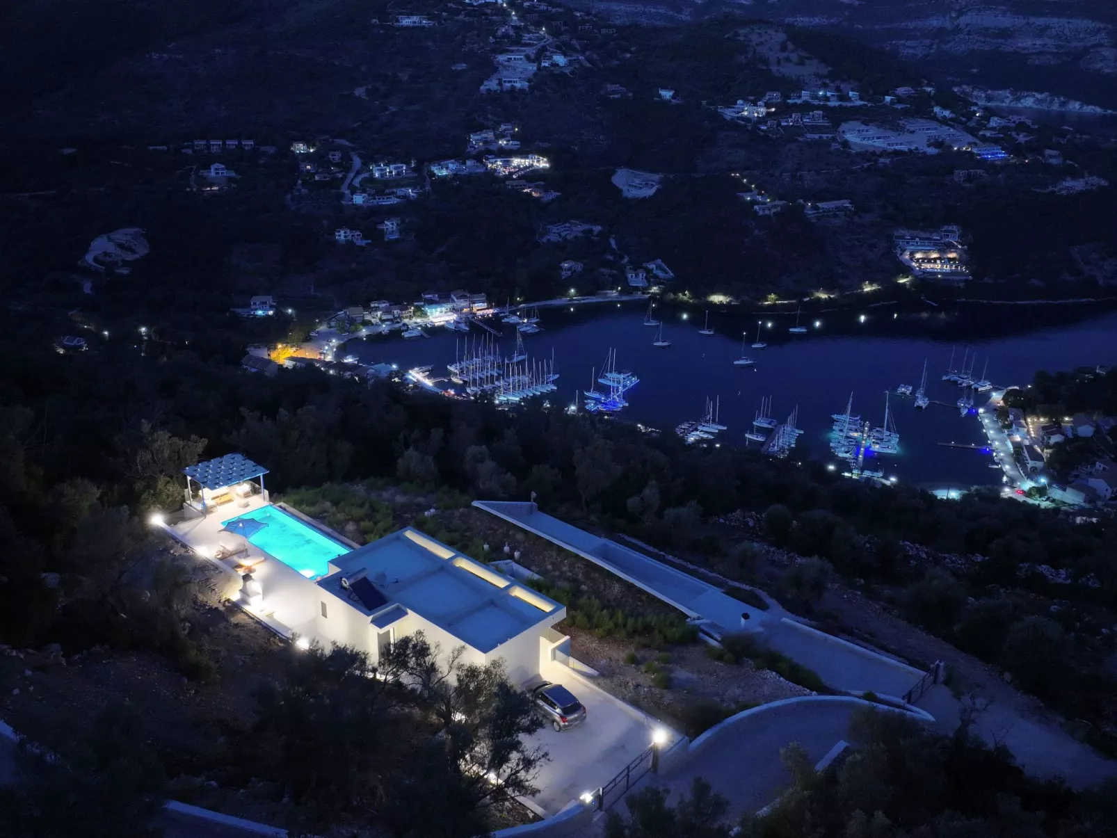 Ferienvilla "Yoni Villa" mit Infinity Pool-Buiten