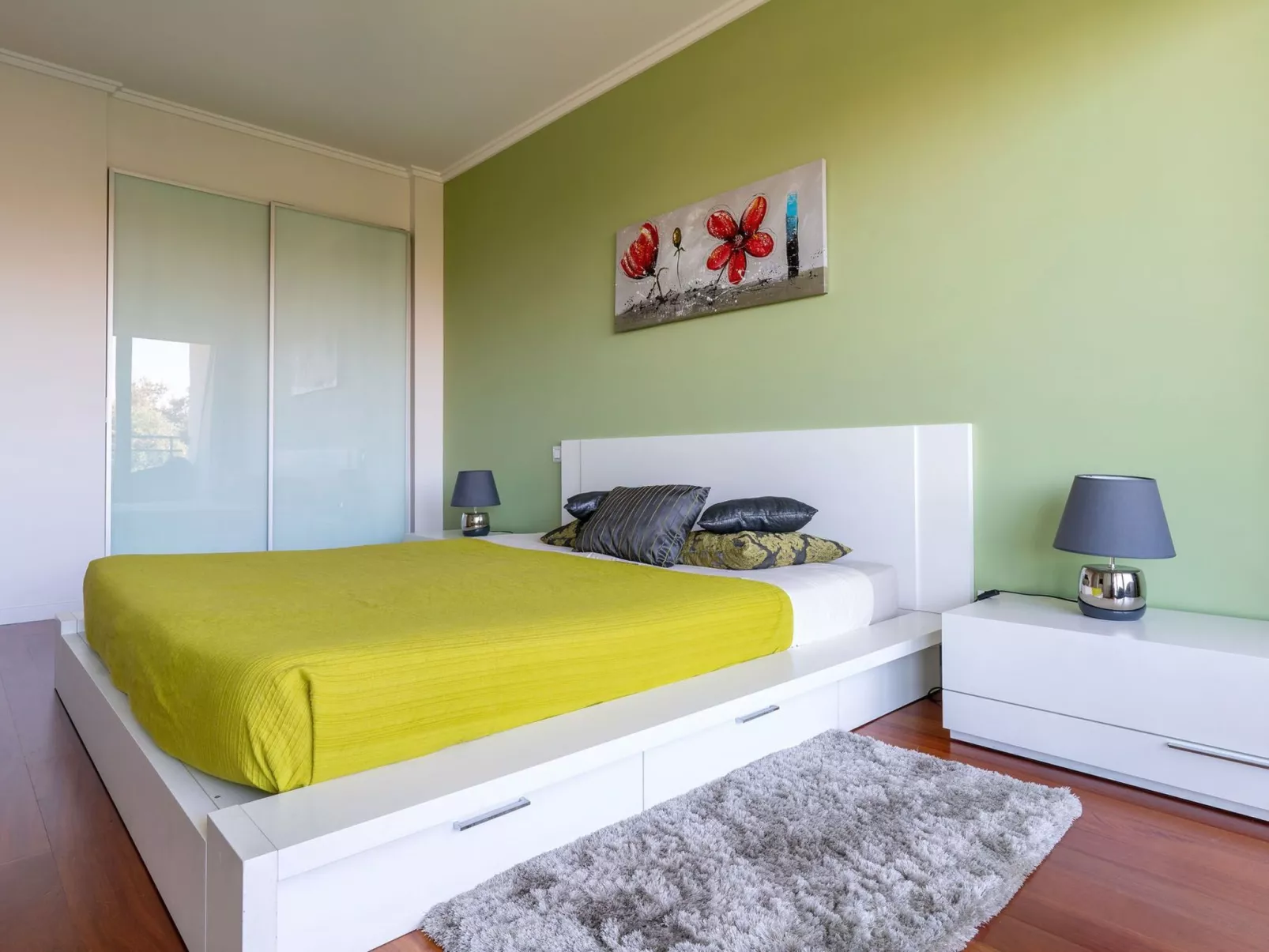 Eine moderne Wohnung in hervorragender Lage.-Image-tags.info