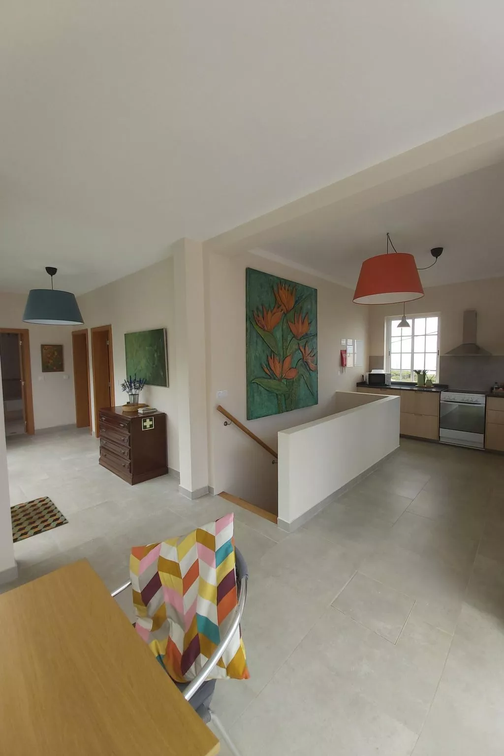 Cottage aus Stein mit Blick auf das Wasser-Binnen