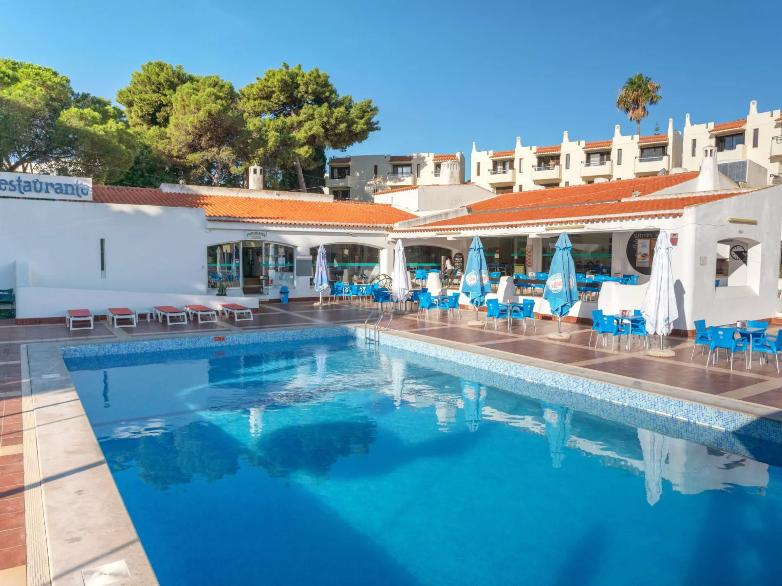 Studio-Apartment "Jardim" mit Gemeinschaftspool-Image-tags.info