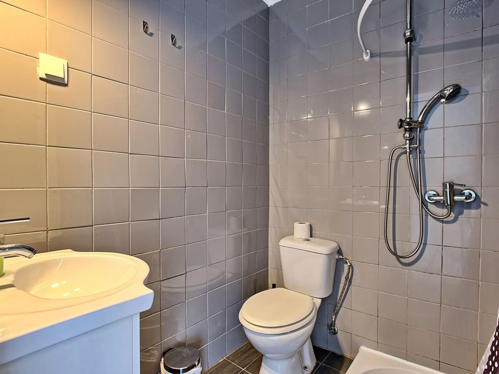 Schönes Haus in Lissabon-Image-tags.info