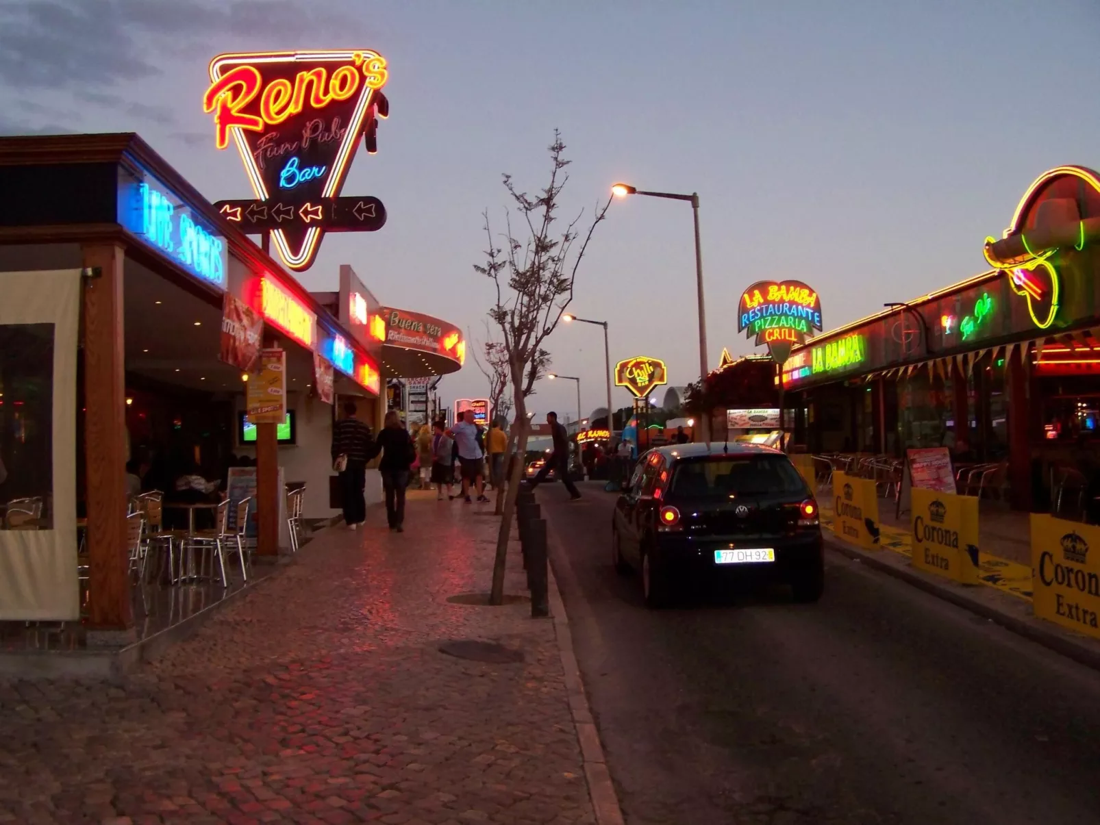 Wohnung mit Balkon-Image-tags.info