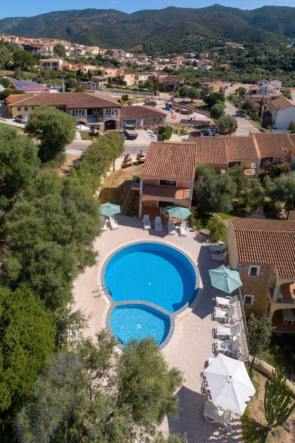 Badus in Badesi-Buiten