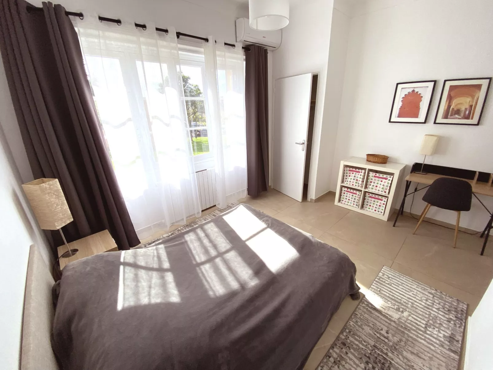 Geräumige und elegante Villa mit großem Garten, Swimmingpool und 3 Schlafzimmer-Binnen