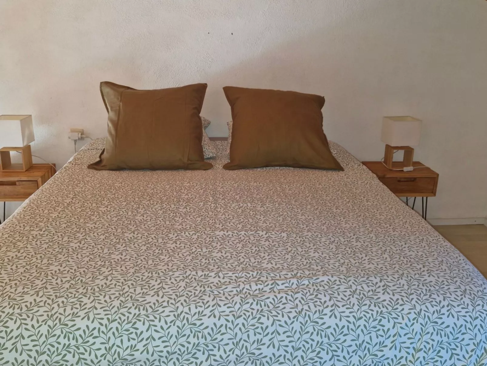 "La CIgale" mit Schwimmbad-Binnen