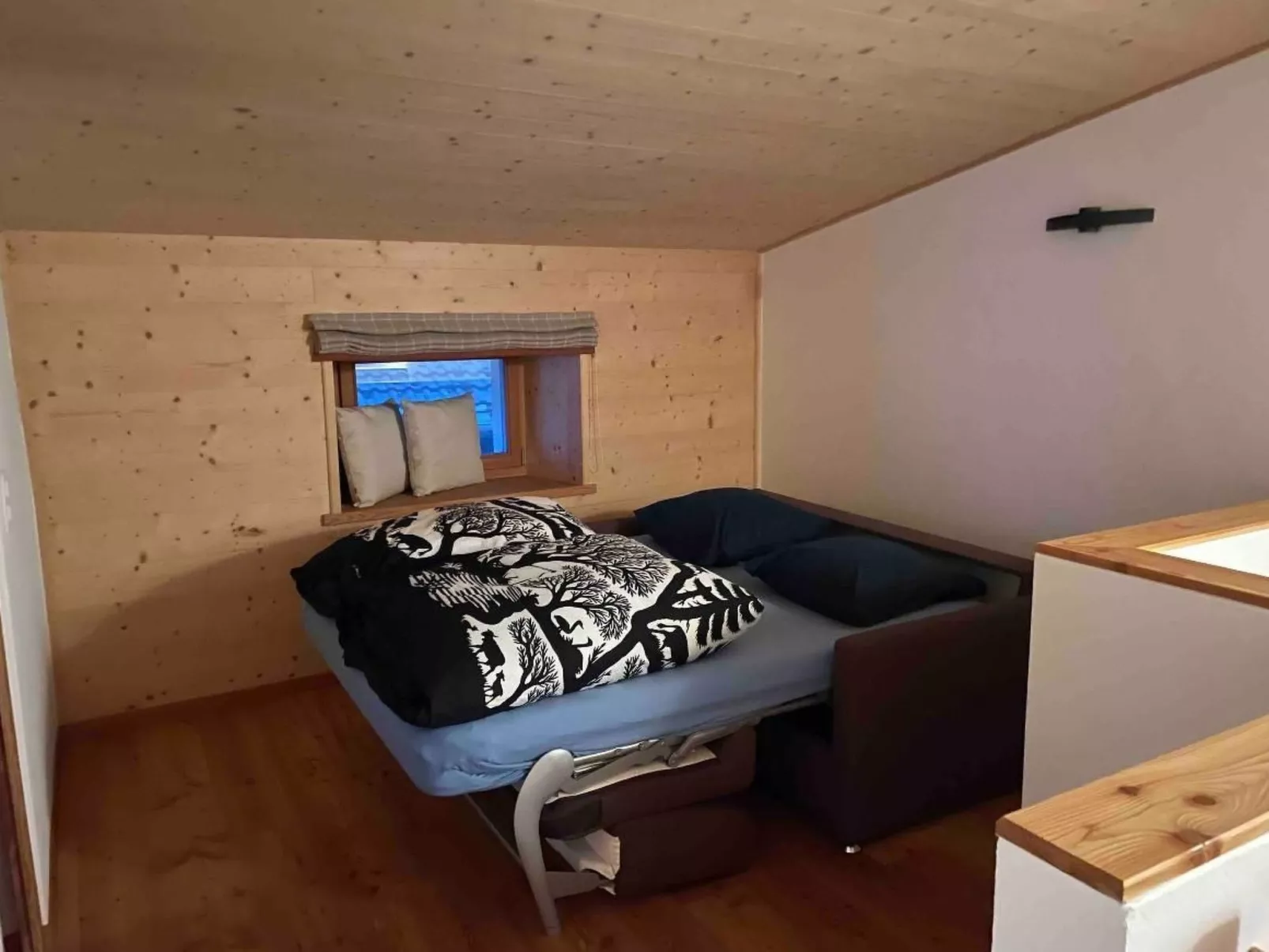 Monte Campell Dasura-Binnen