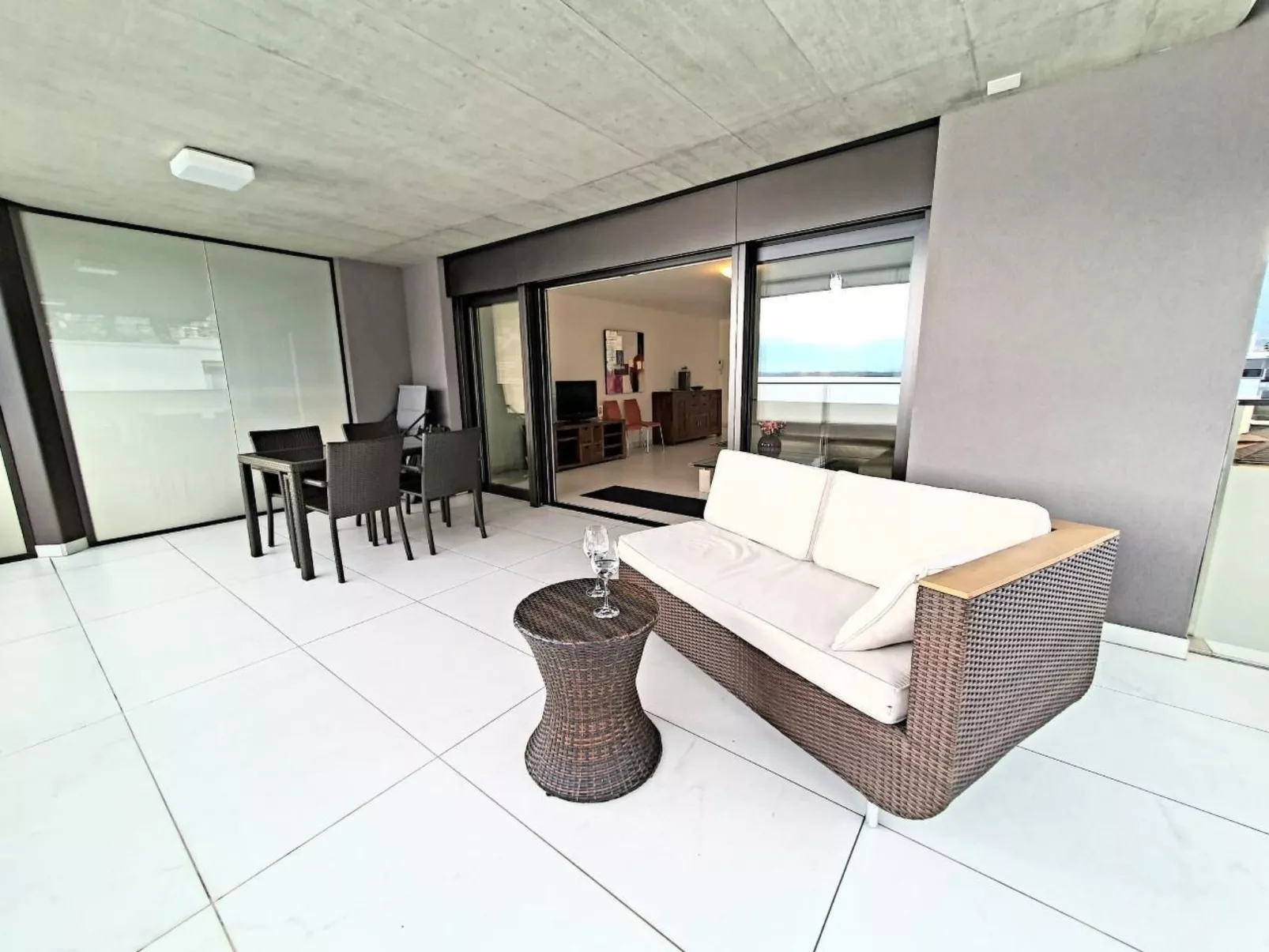 Lake View Penthouse 701-Image-tags.info