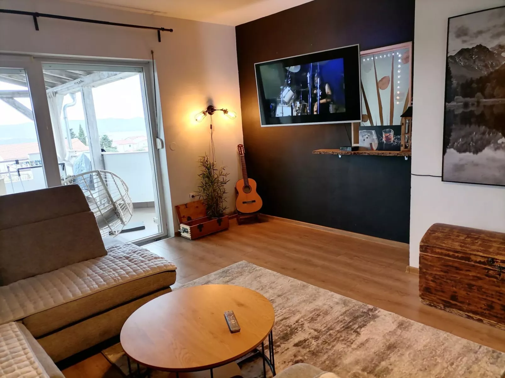 Mit Blick auf das Wasser-Binnen