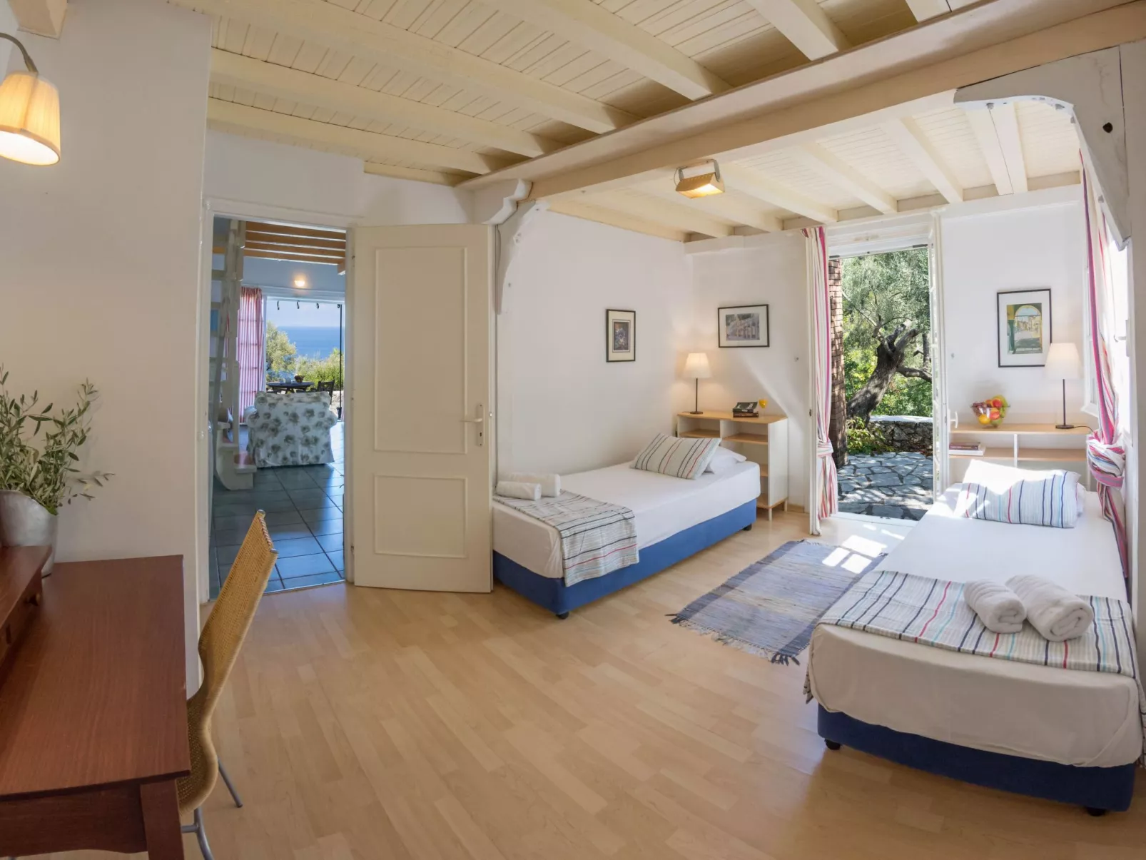Villa Kiparissi - Binnen
