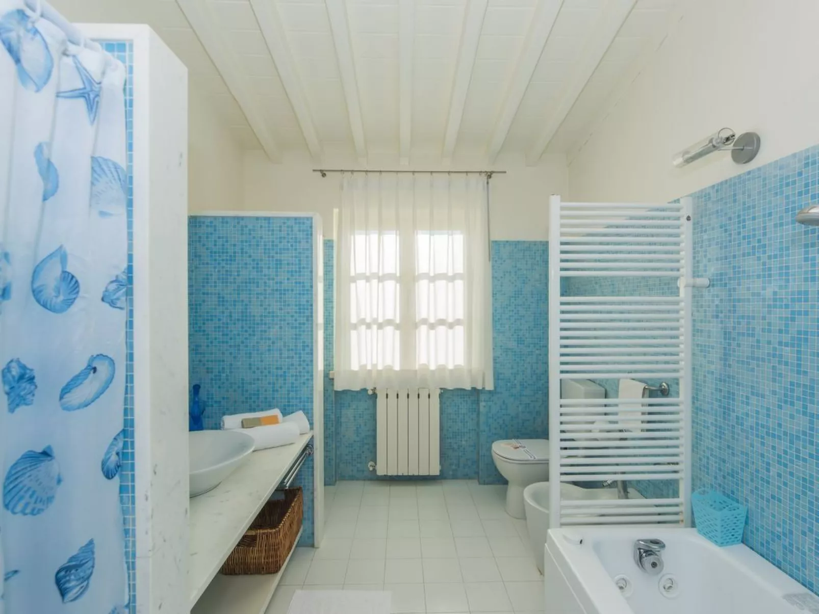 Donagrande-Image-tags.info